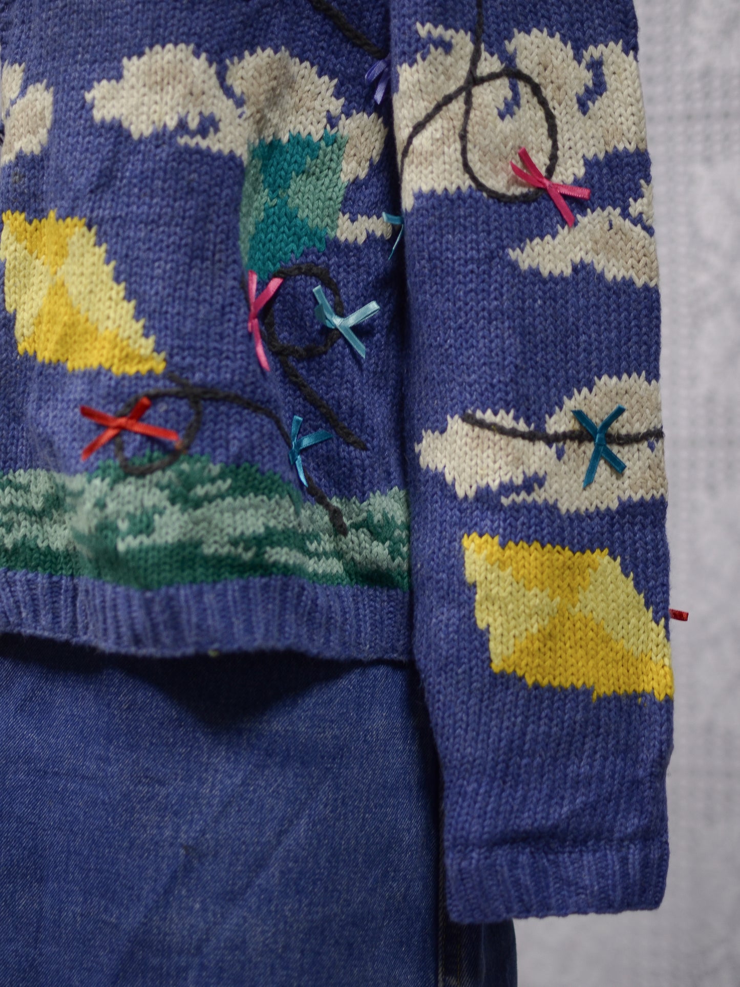 1990s Talbots blue clouds and kites colourful pattern cardigan