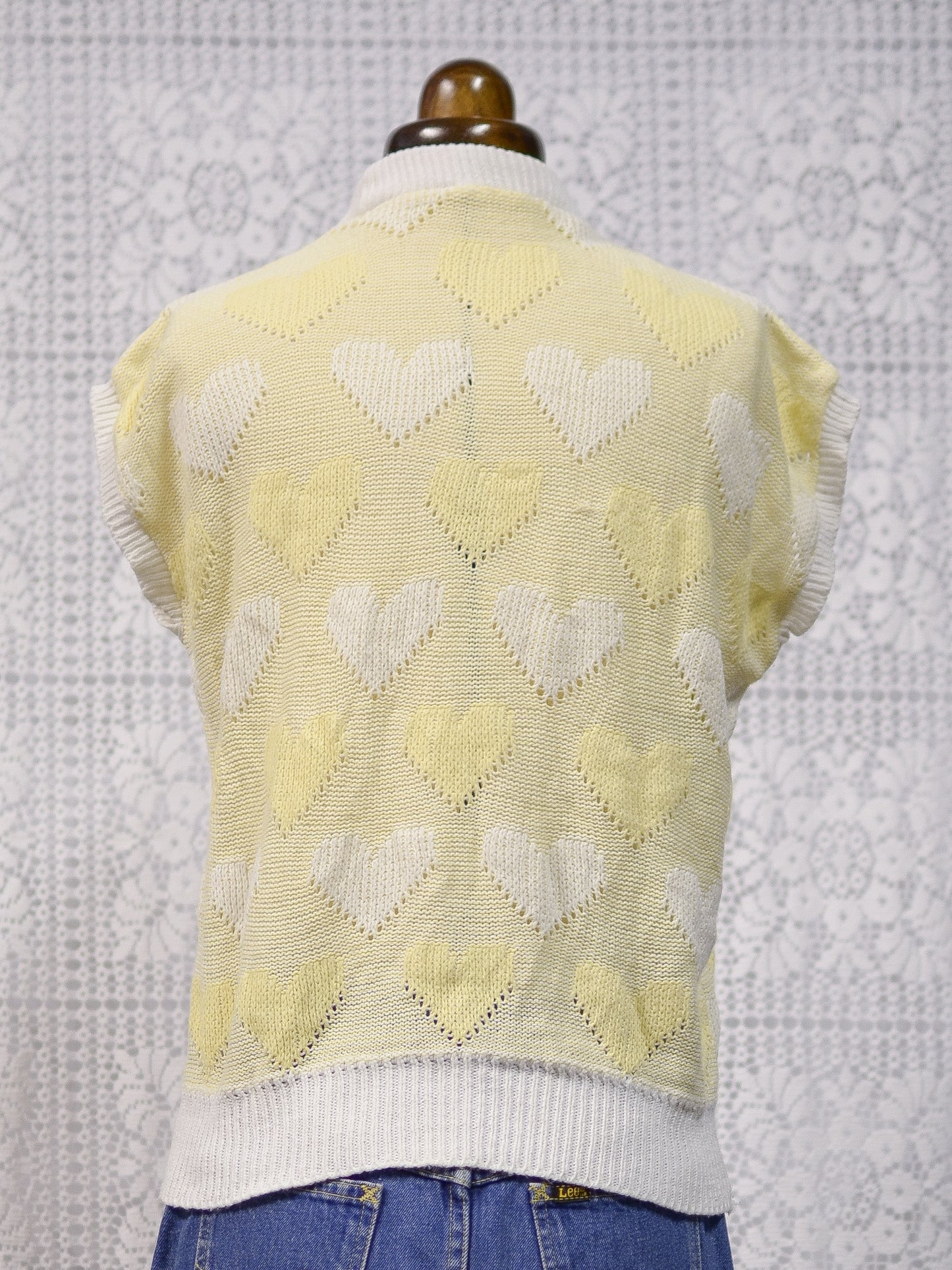 1980s pastel yellow and white heart pattern sleeveless jumper