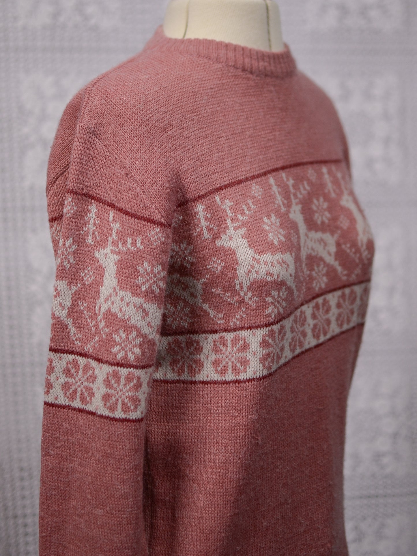 1970s St Michael pink festive christmas reindeer jumper