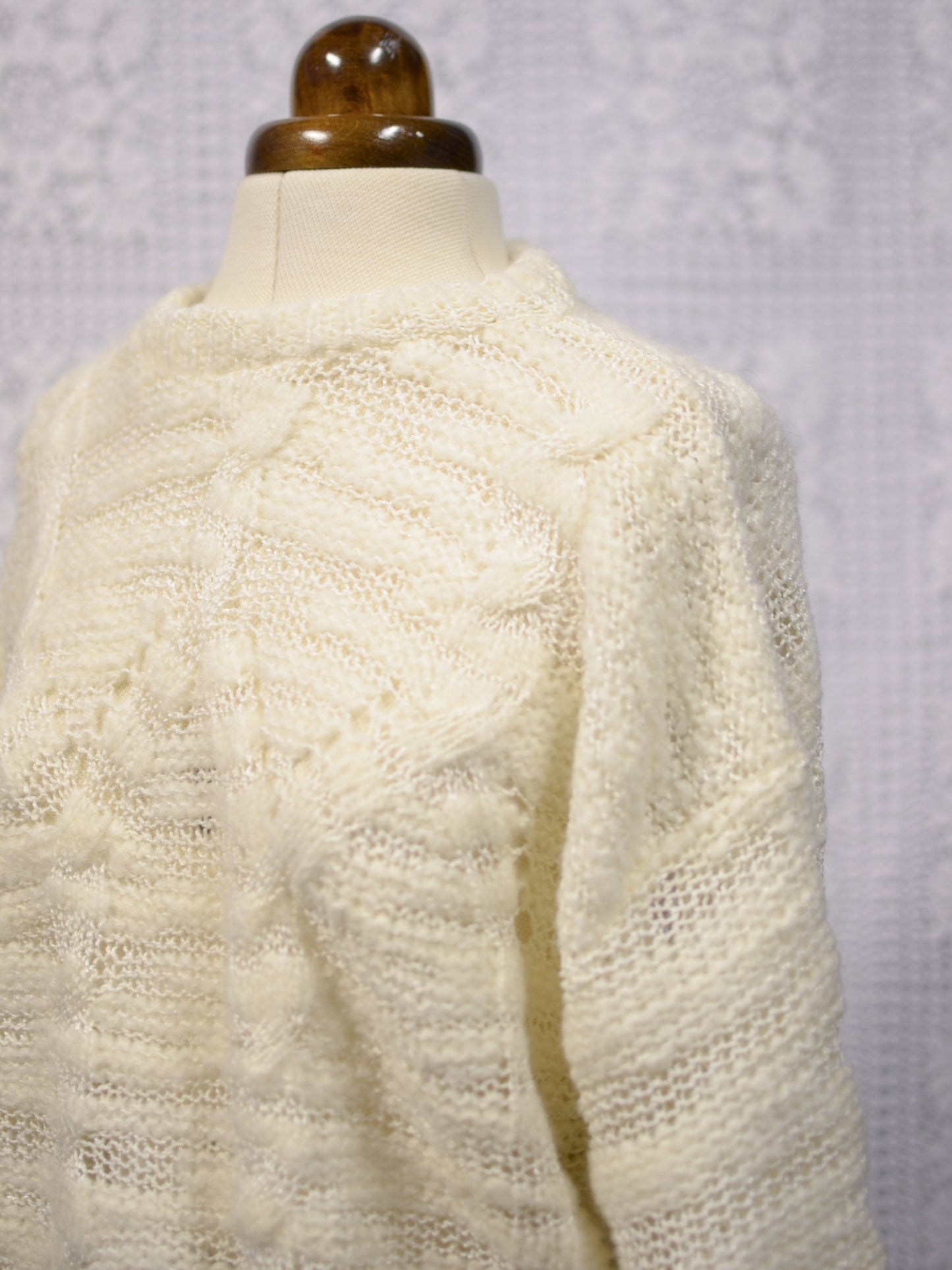 1990s cream fluffy cable knit cosy jumper