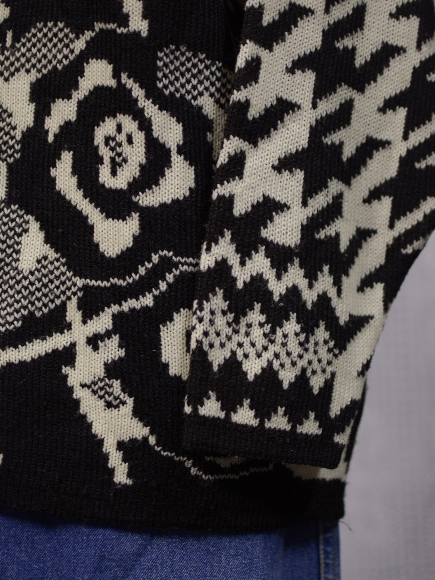 1990s St Michael white and black houndstooth and rose pattern long roll neck jumper