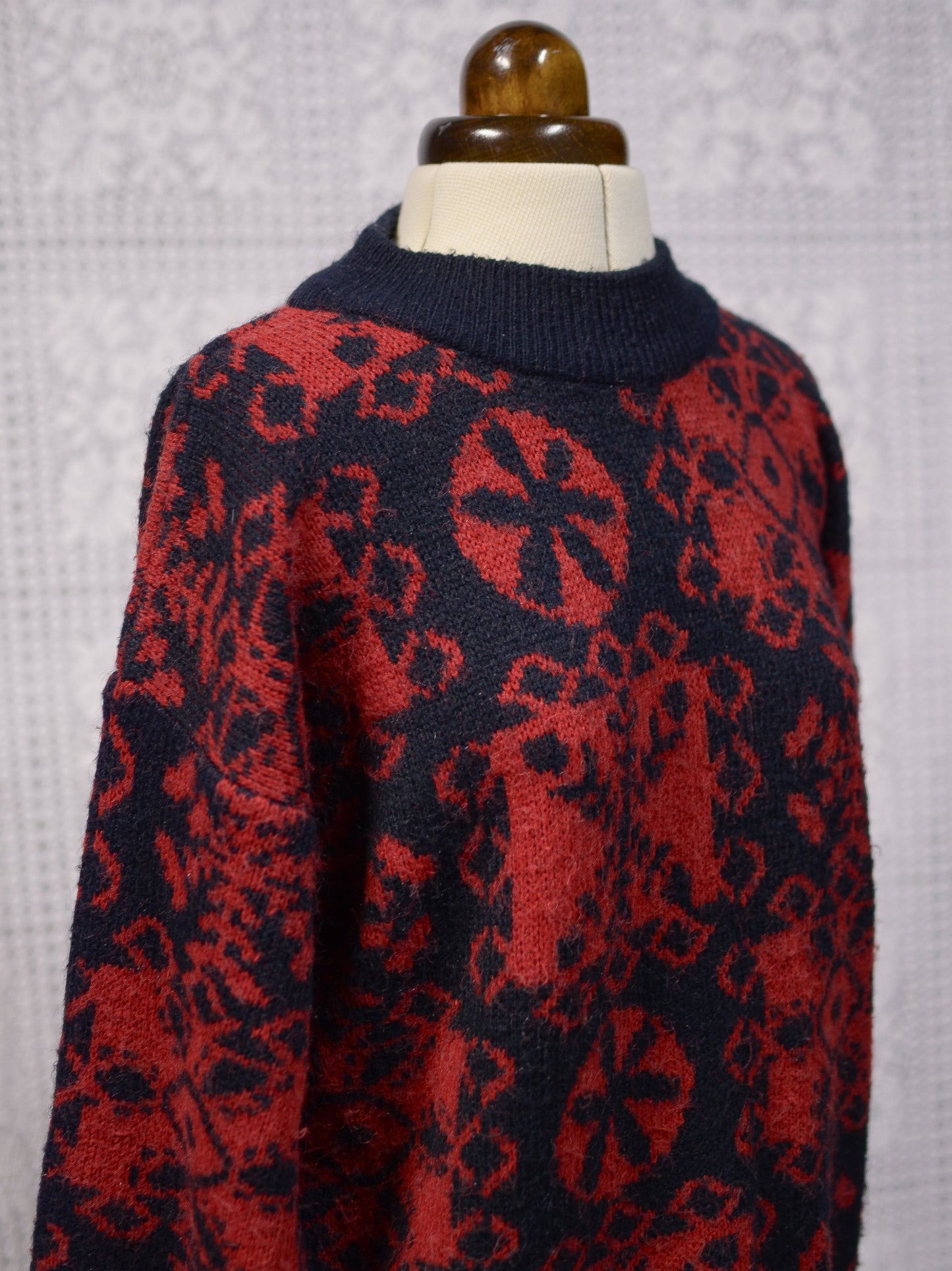 1990s C&A red and black patterned long jumper