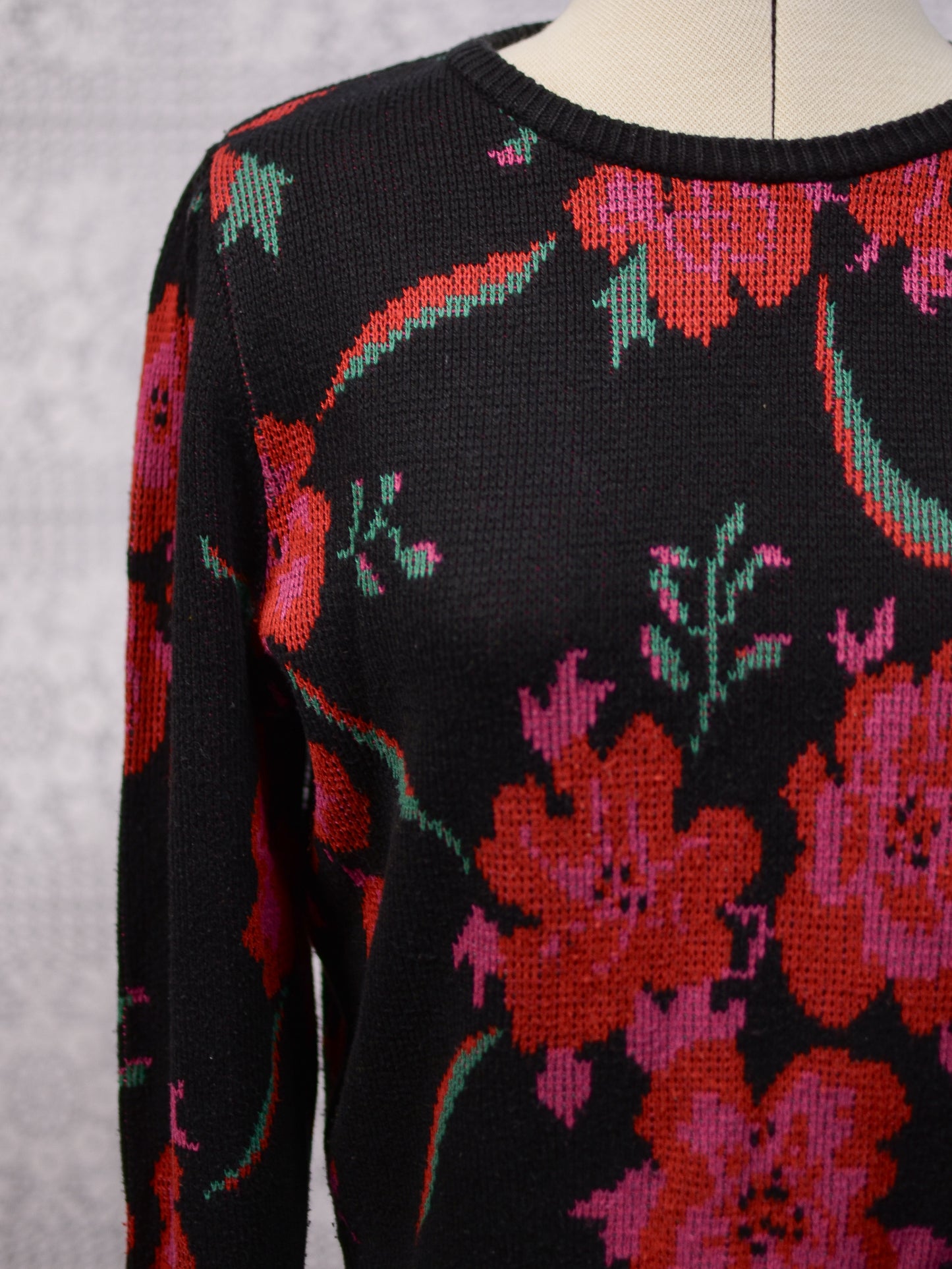 1990s St Michael black, red, pink and green floral fitted jumper