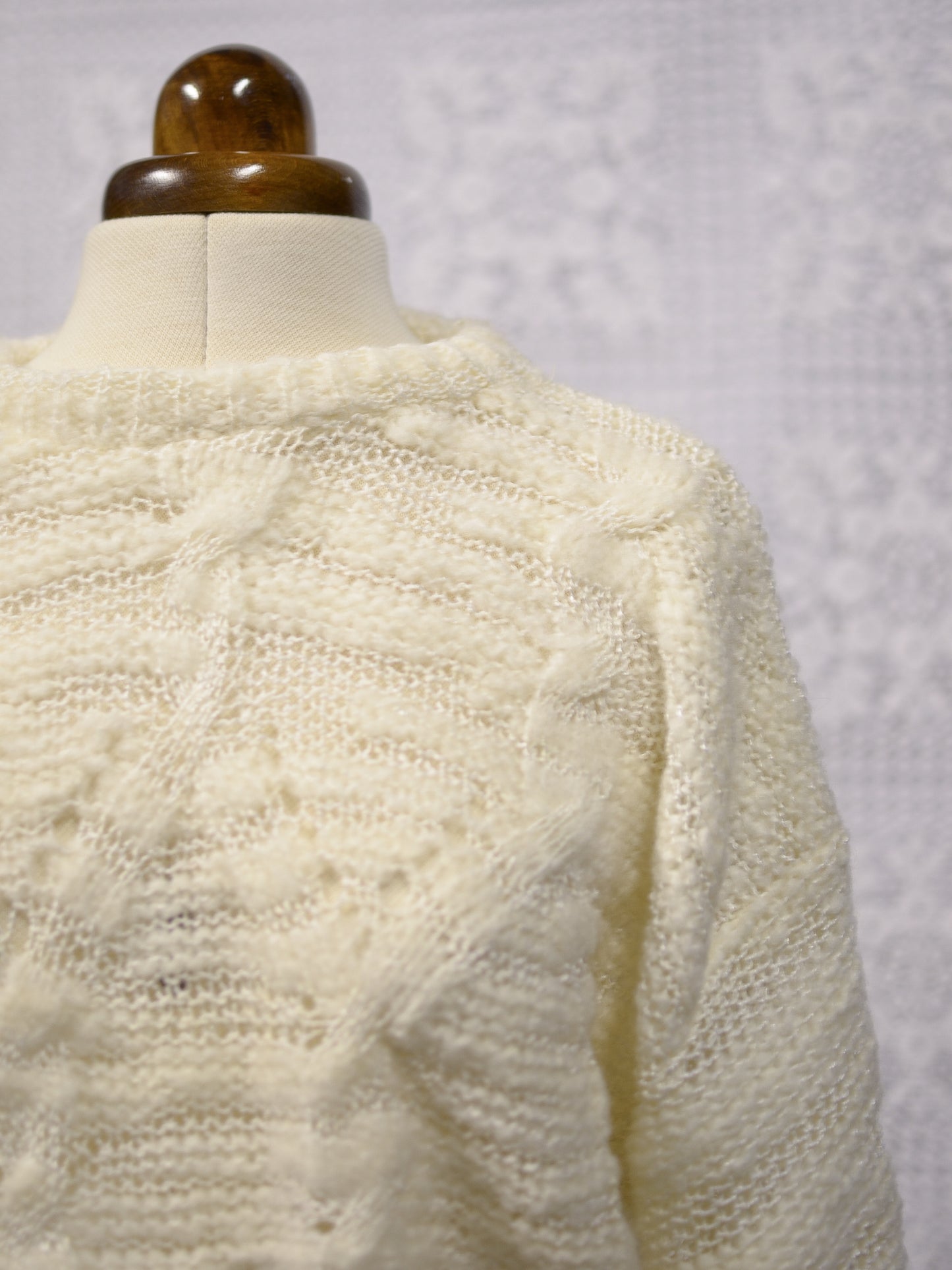 1990s cream fluffy cable knit cosy jumper