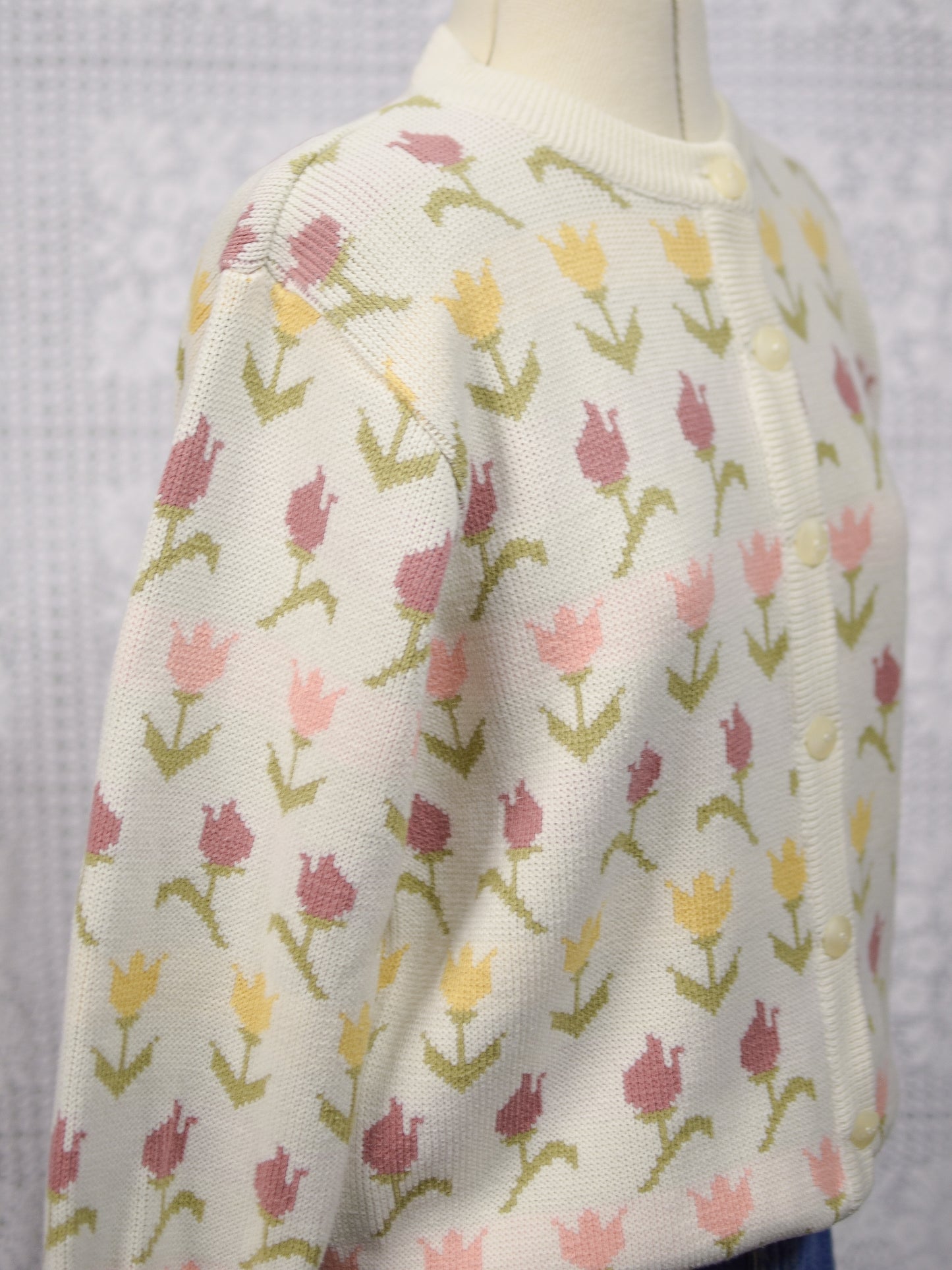 1990s cream, pink and yellow tulip floral pattern cardigan
