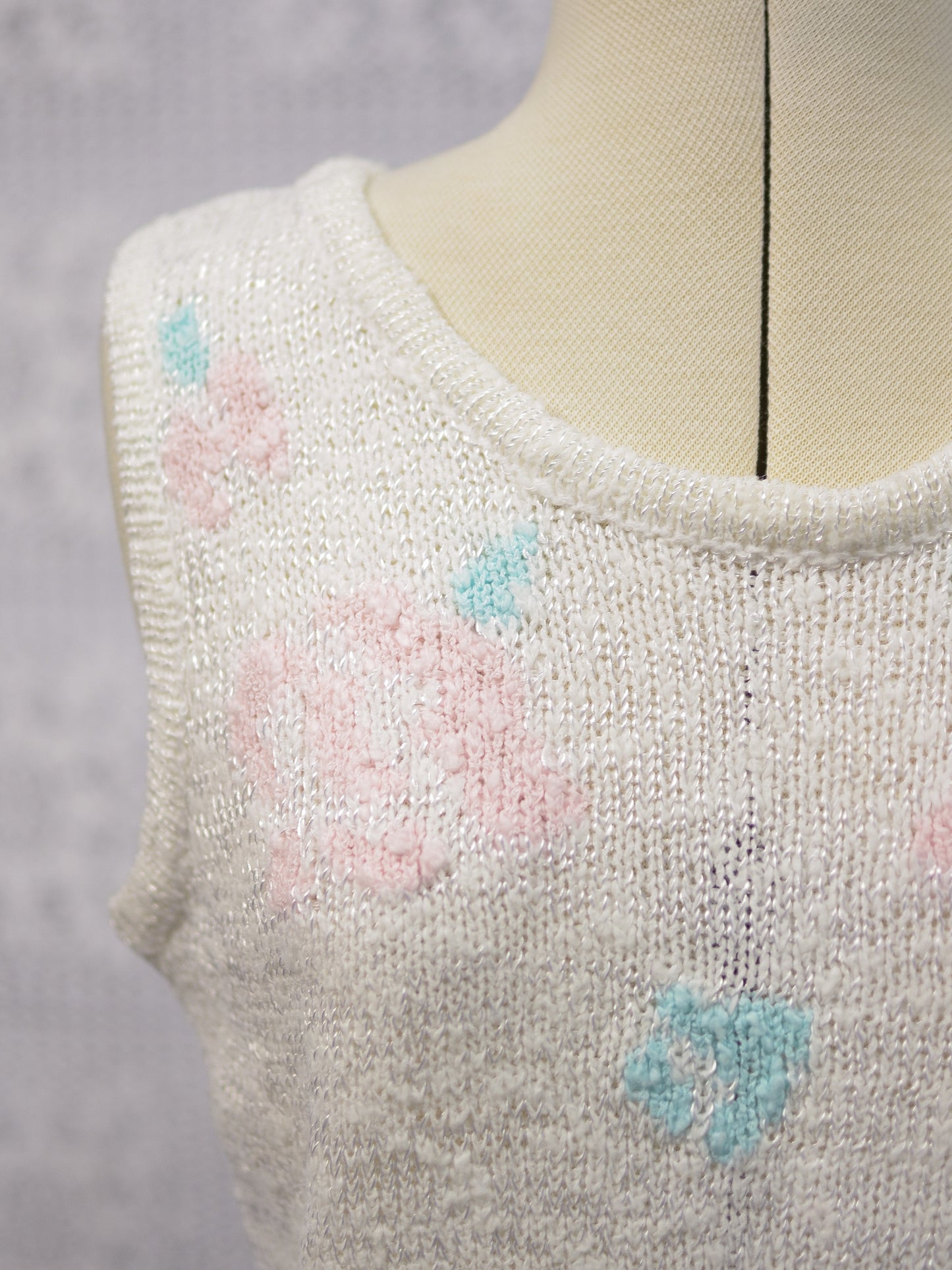 1980s BHS white and pink rose pattern knitted vest top