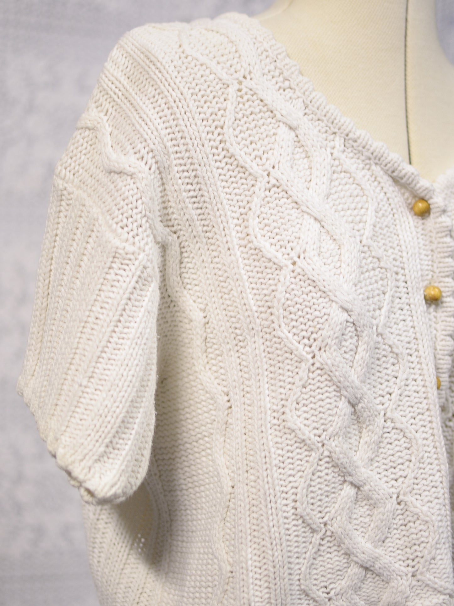 1990s C&A Canda white cropped cable knit cotton cardigan with wooden buttons