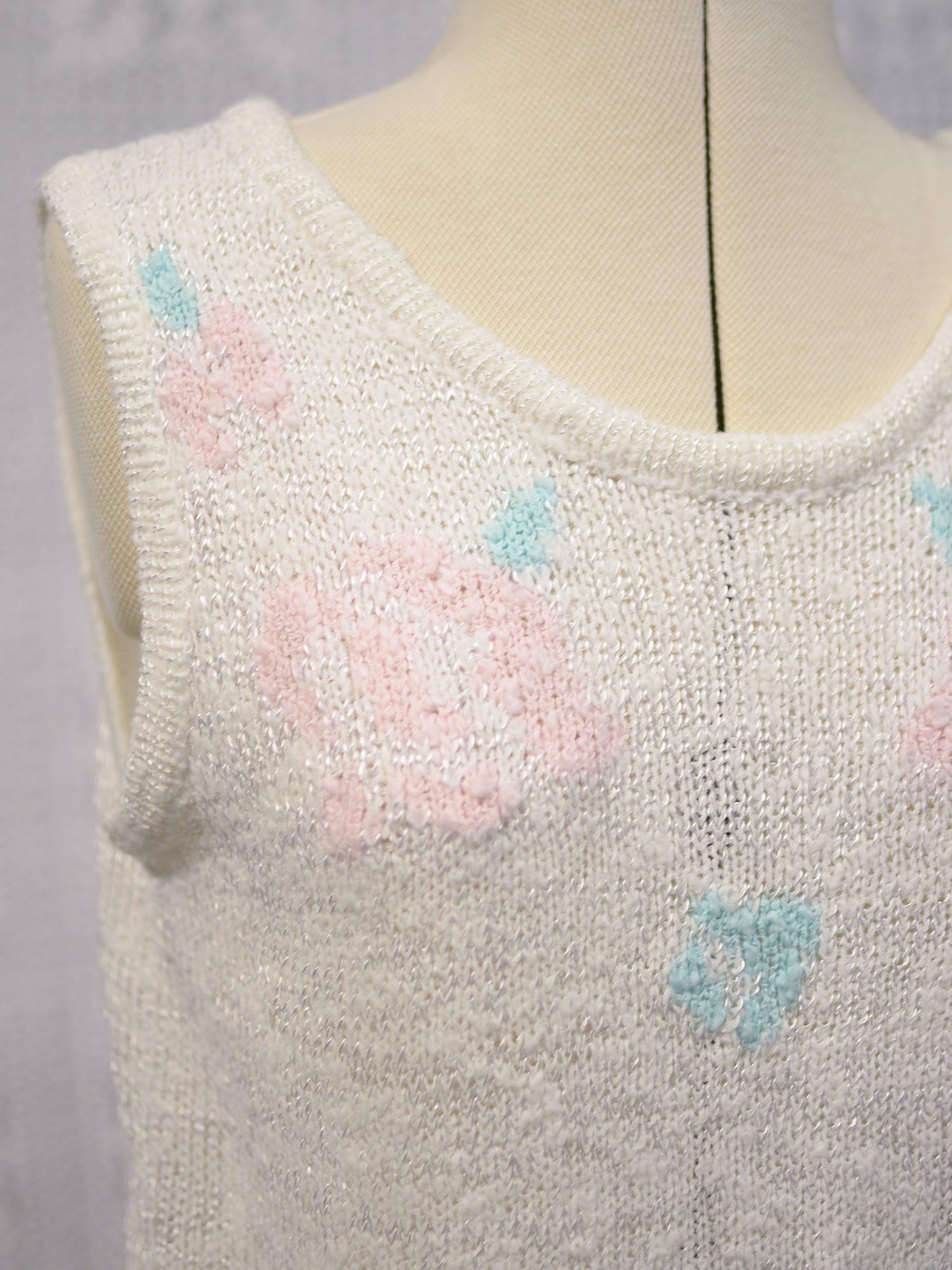 1980s BHS white and pink rose pattern knitted vest top