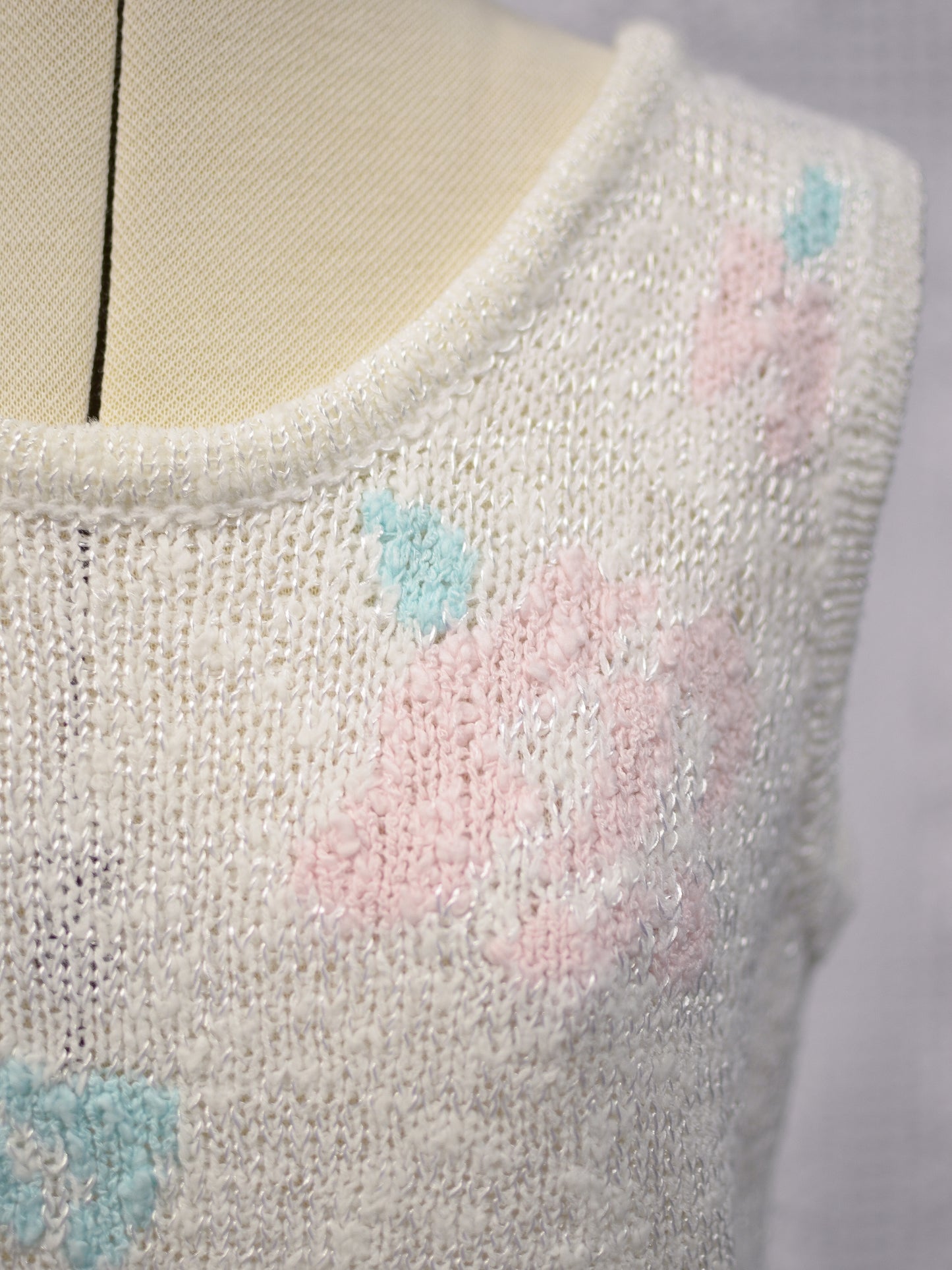 1980s BHS white and pink rose pattern knitted vest top