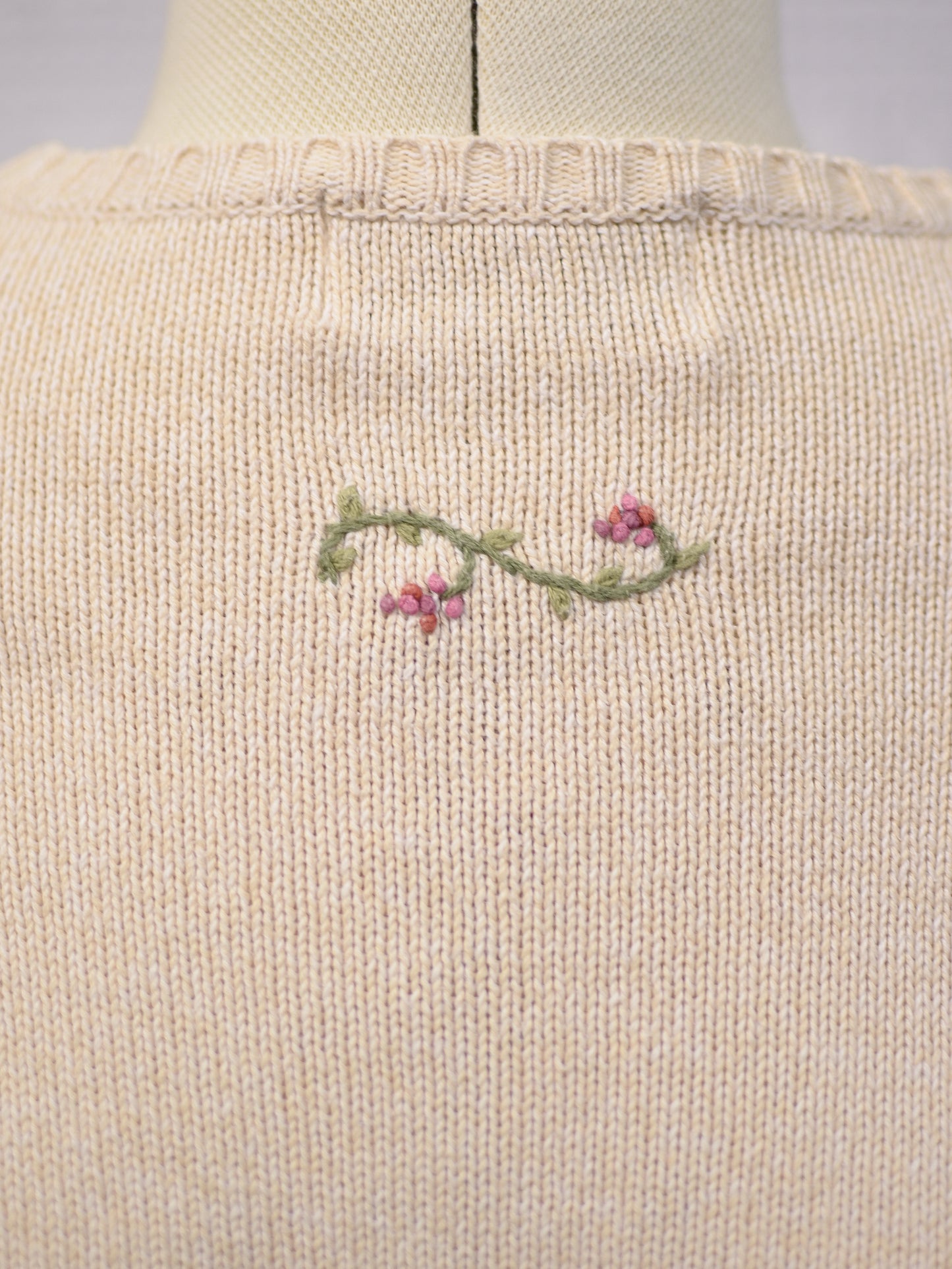 1990s Tulchan cream and pink embroidered rose jumper