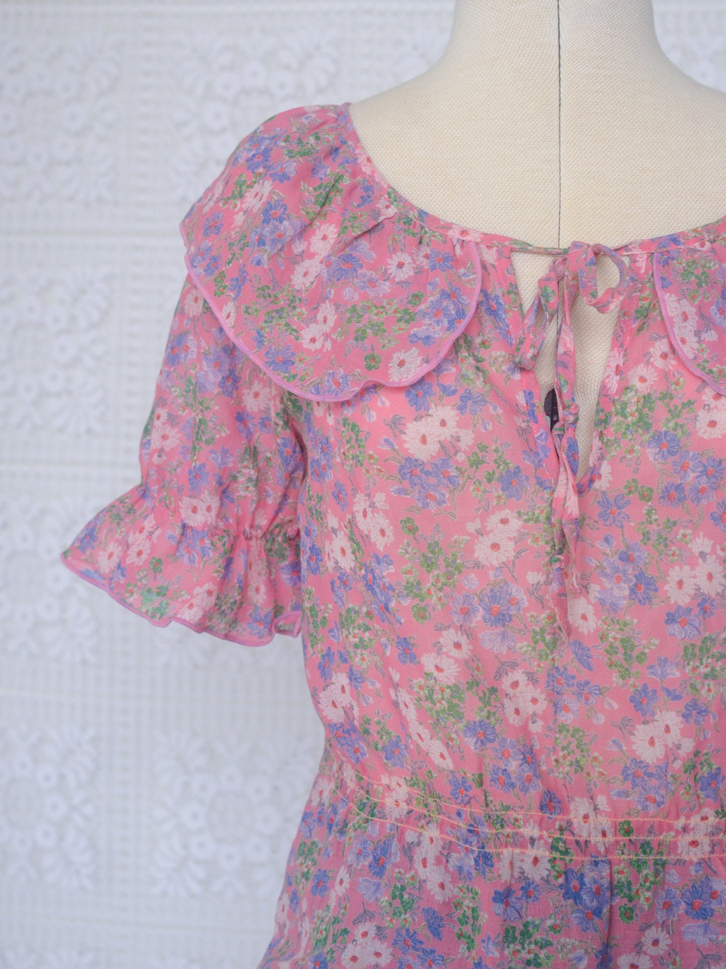 1980s St Michael pink floral boho collar tie neck blouse