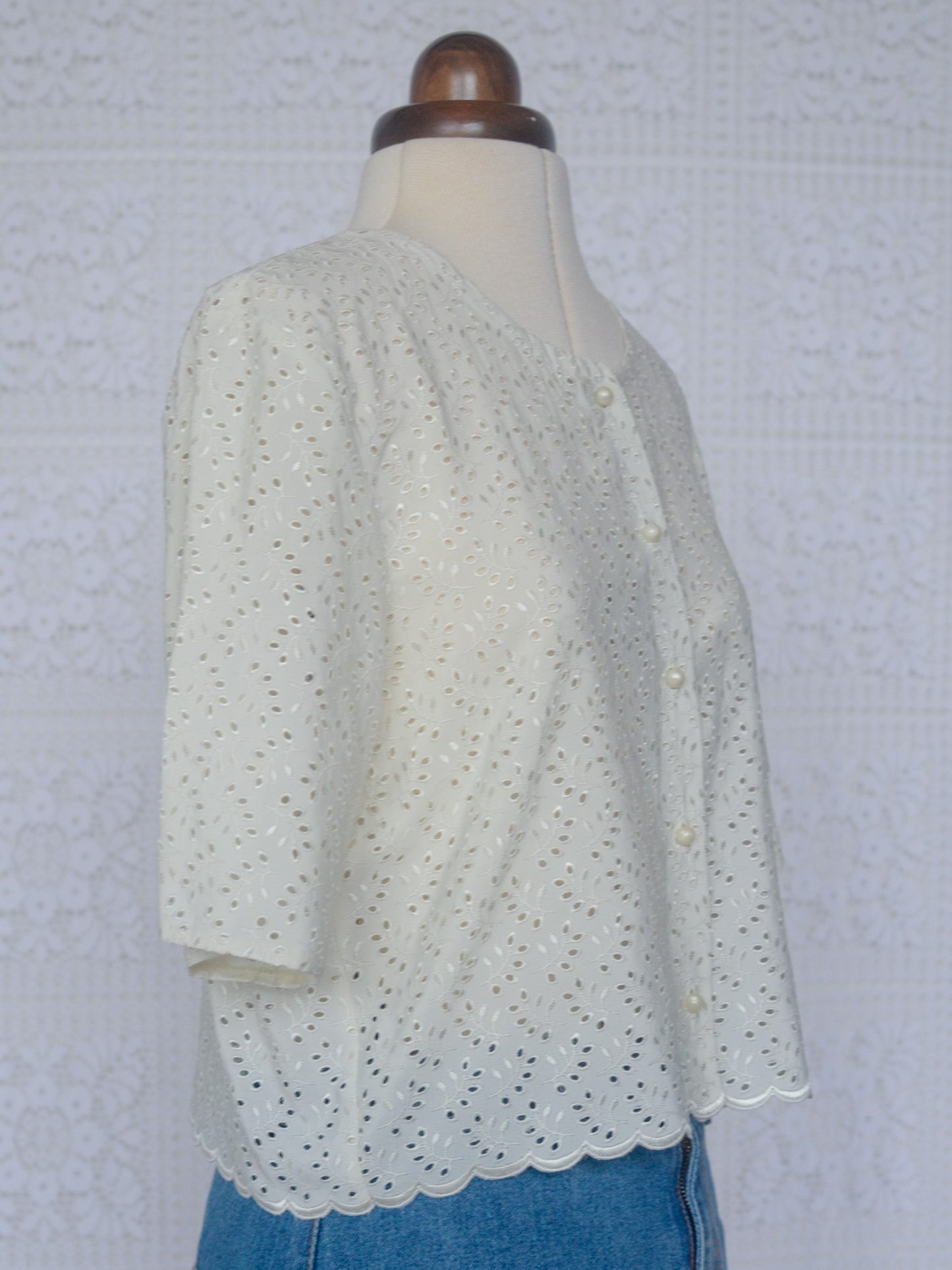 1990s cream Dorothy Perkins broderie anglaise cropped short sleeve top