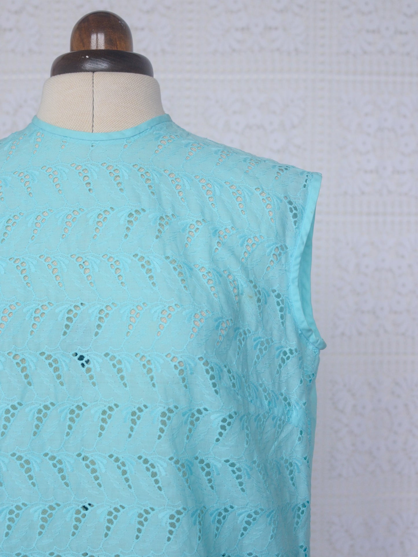 1960s Devonshire Lady light blue cropped broderie anglaise sleeveless button back top