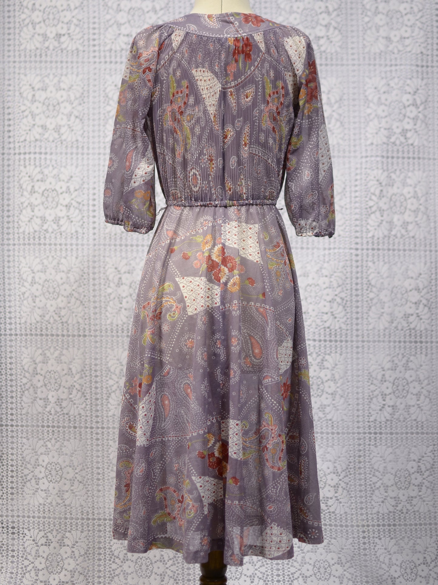 1970s light purple and brown patterned 3/4 length sleeve midi dress