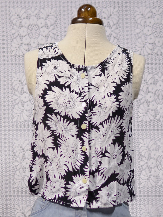 1990s black and white daisy pattern sleeveless button-up crop top