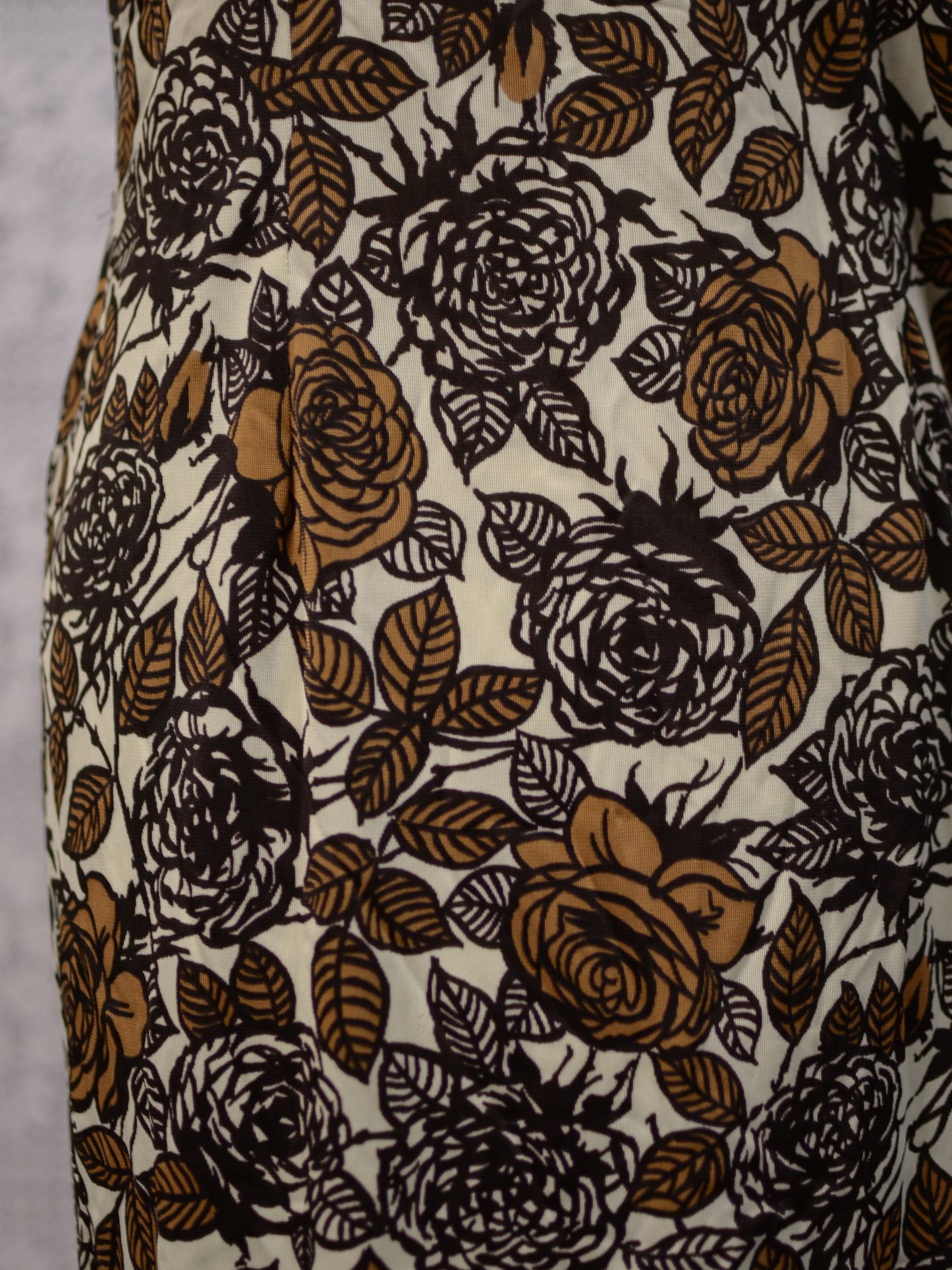 1970s cream and brown rose pattern fitted wiggle dress