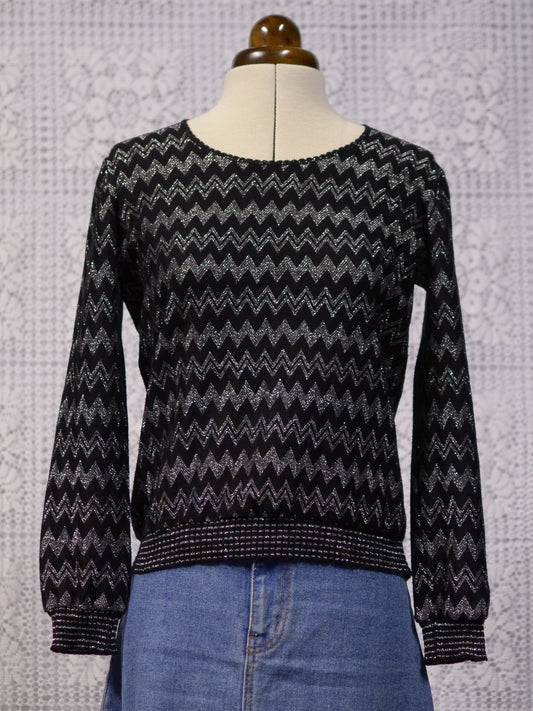 1970s black and silver zig zag lightweight fitted scoop neck jumper