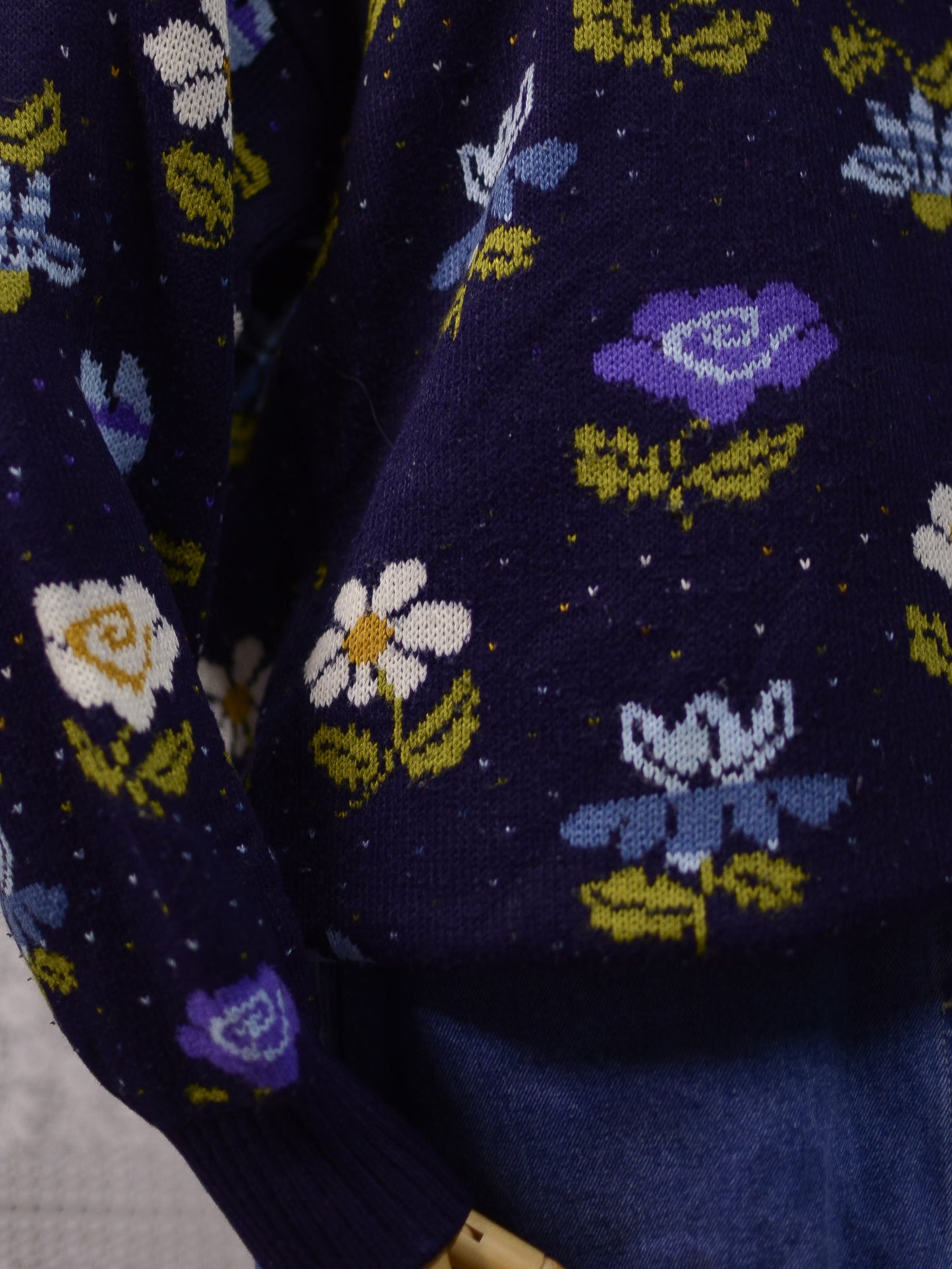 1980s navy blue, purple and white floral pattern jumper