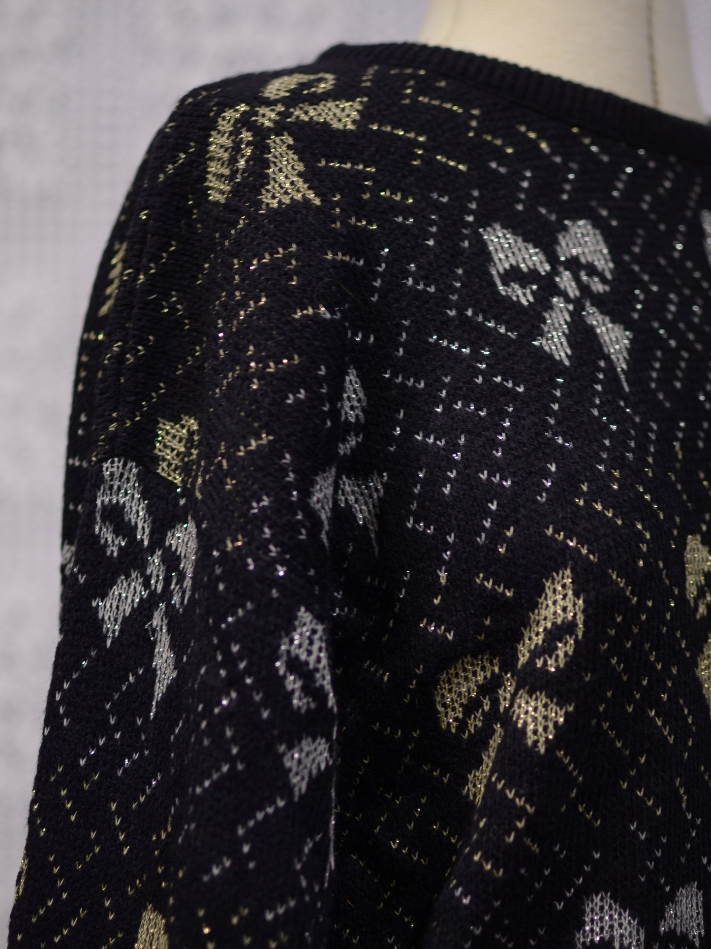 1980s black, silver and gold metallic bow festive christmas jumper