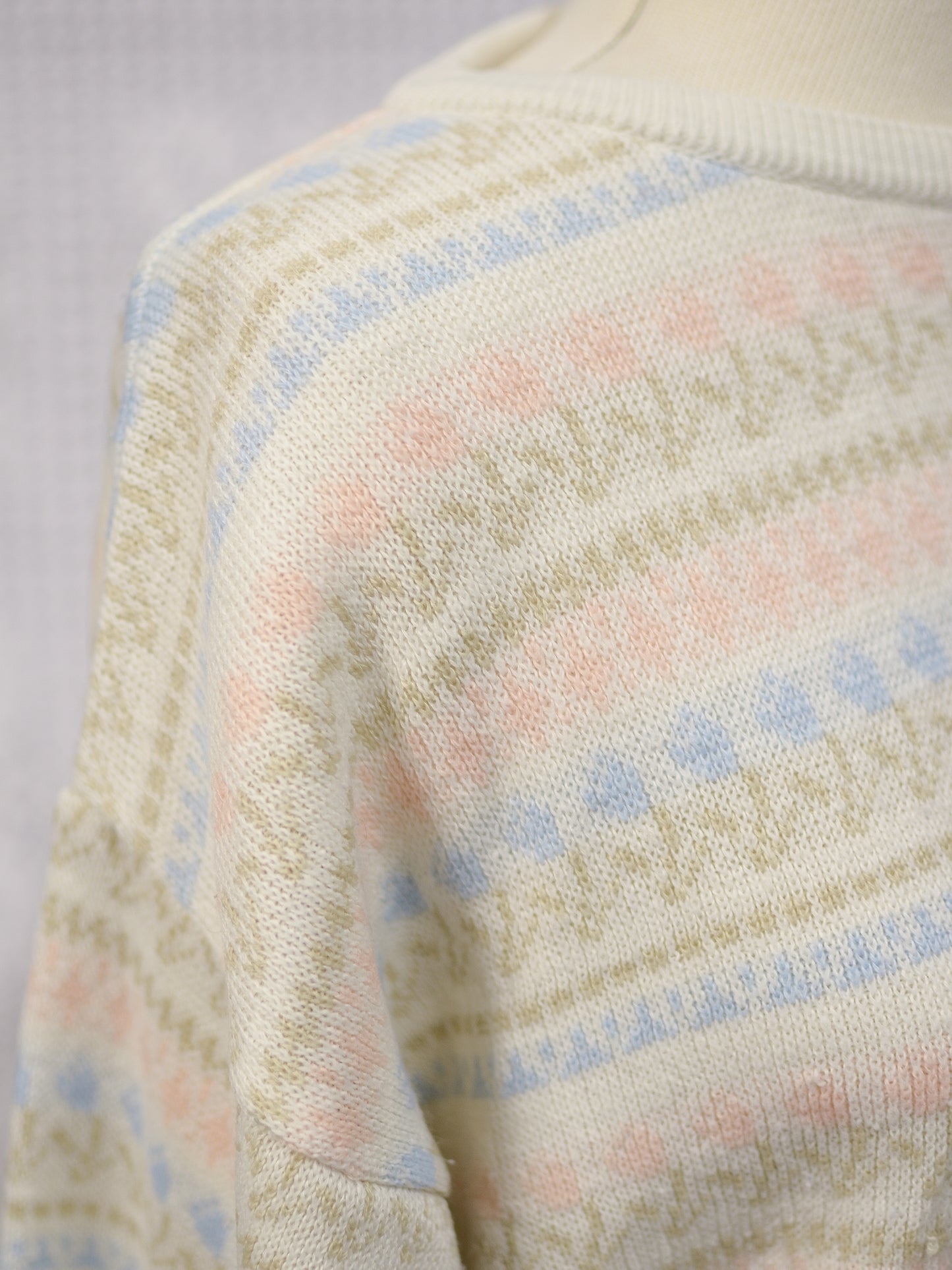 1980s Littlewoods cream, pink and blue tulip floral stripe jumper