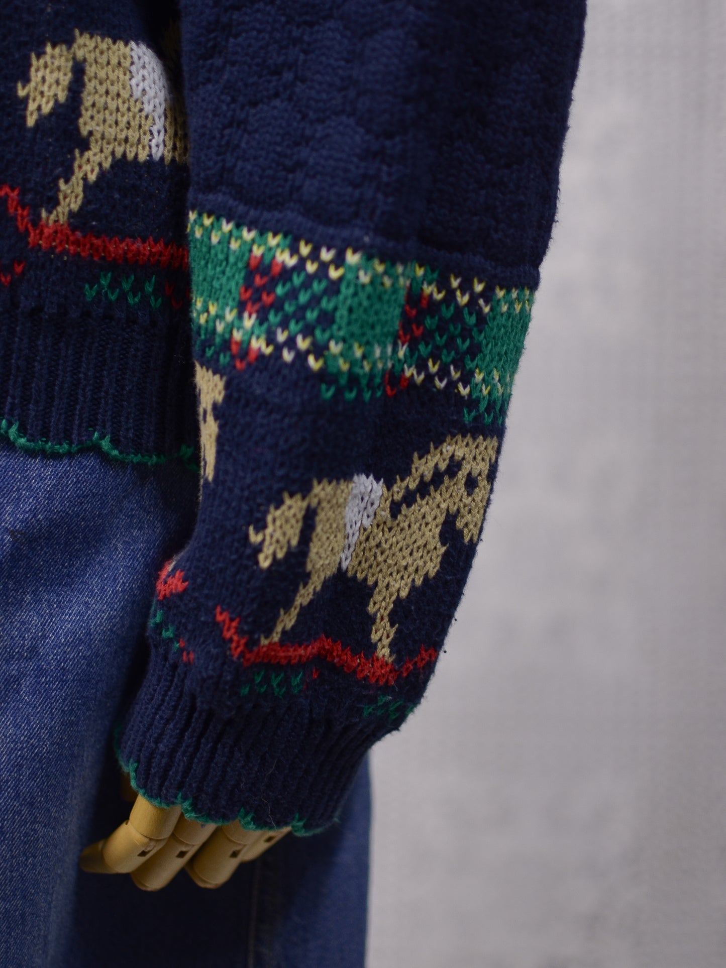 1990s Sweater Loft navy and green rocking horse novelty festive jumper