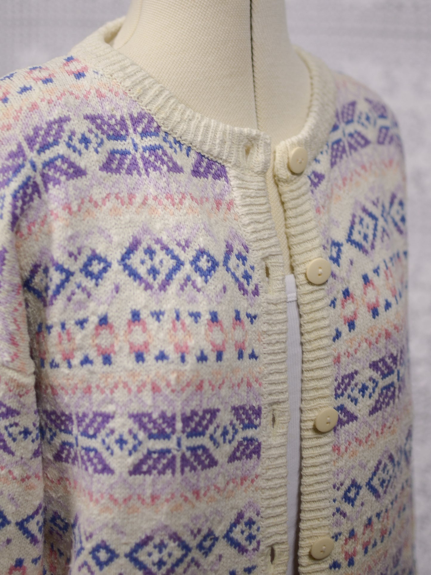 1990s Compliments cream, pink and lilac festive snowflake cosy cotton cardigan