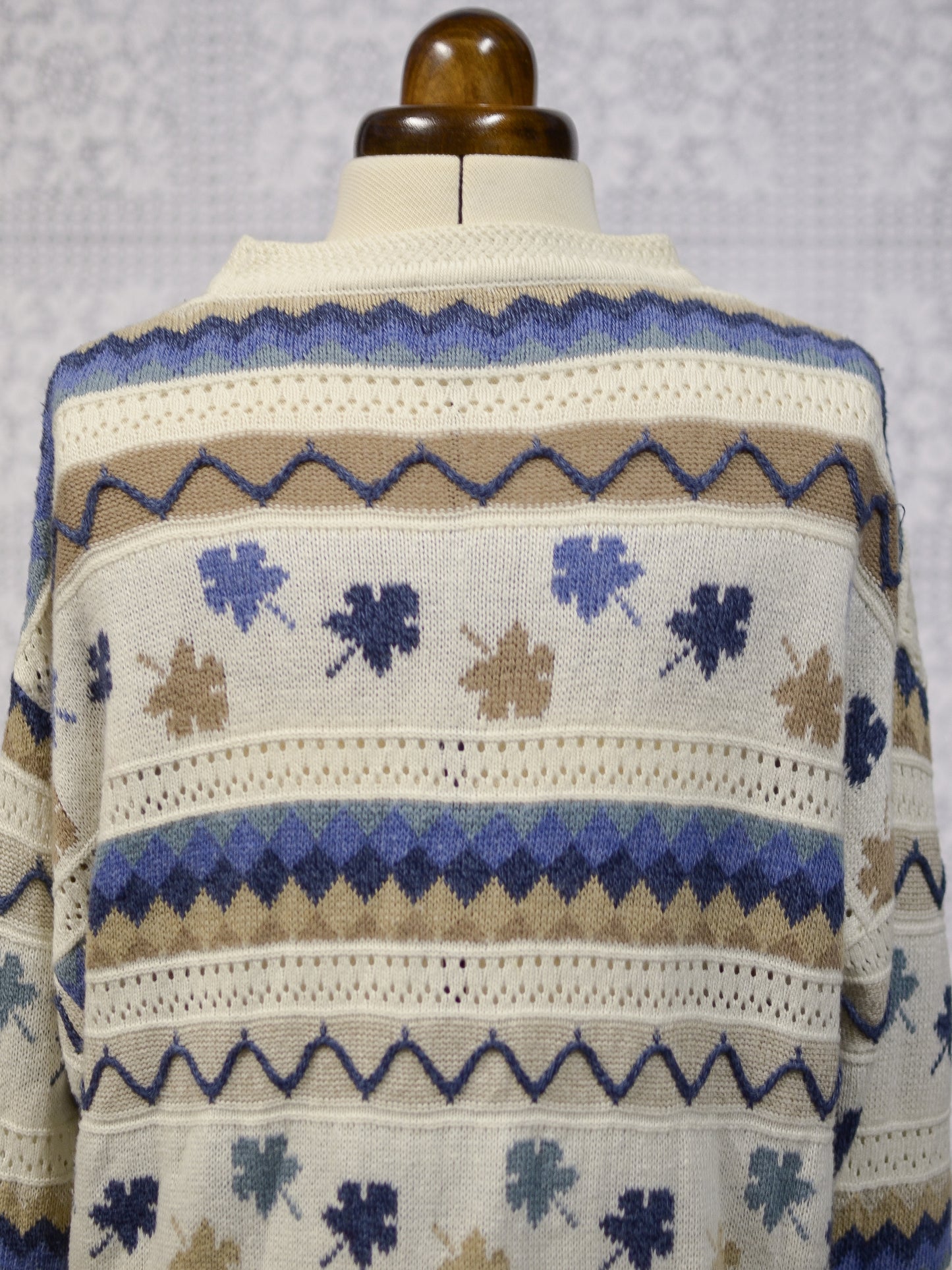 1990s cream, brown and blue leaf print striped long jumper