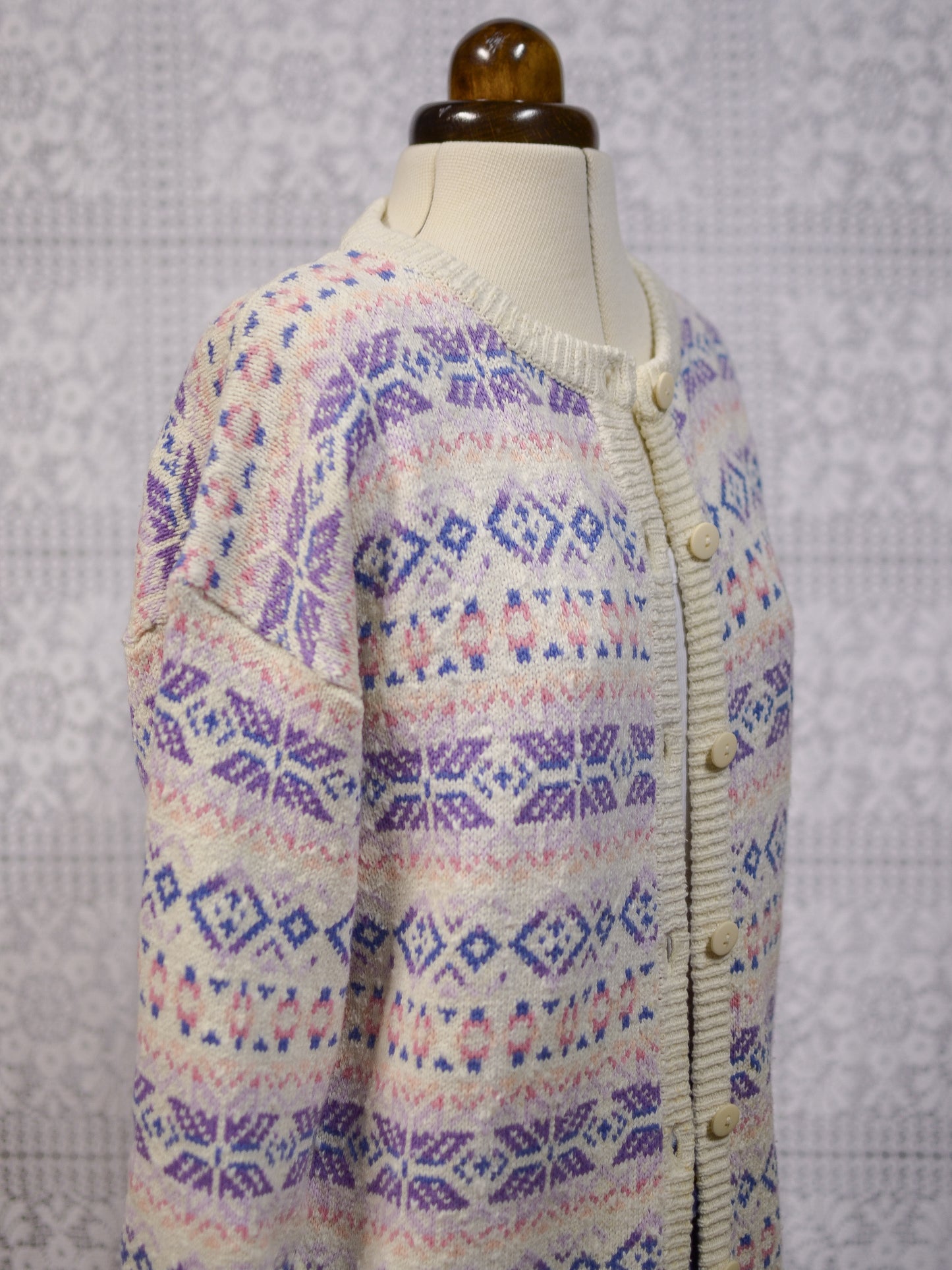 1990s Compliments cream, pink and lilac festive snowflake cosy cotton cardigan