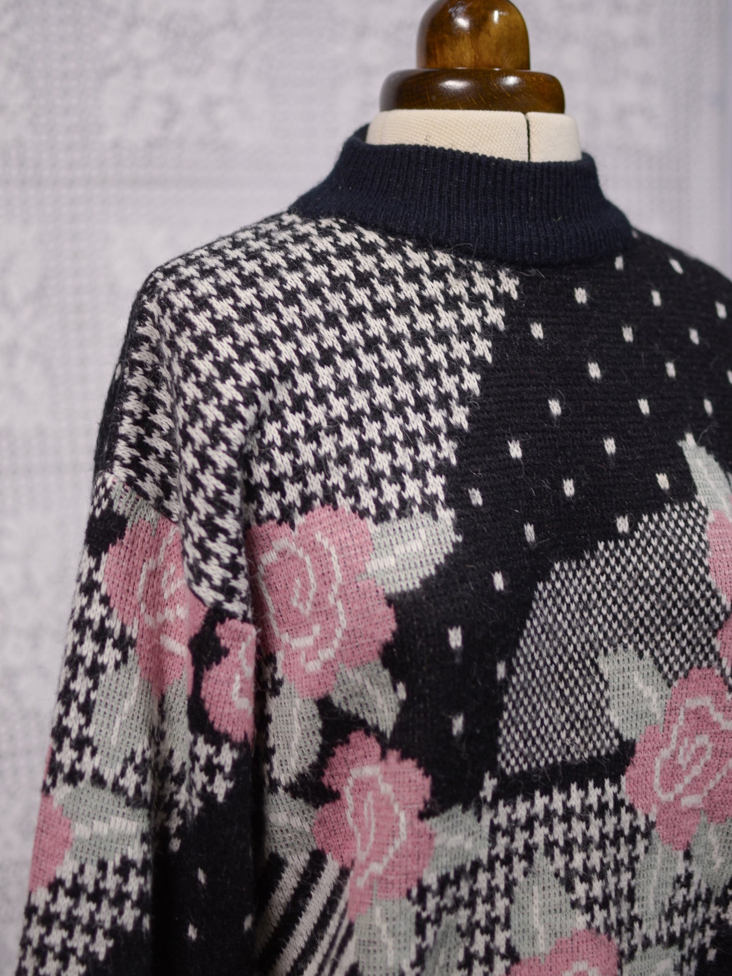 1980s Honey black, white and rose pink floral, polkadot and houndstooth long jumper