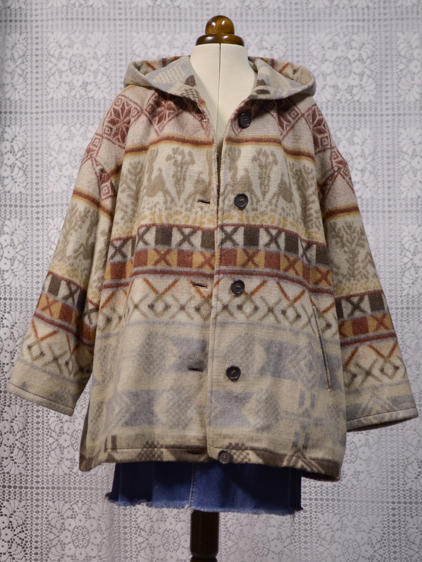 Y2K C&A retro style cream and brown festive reindeer snowflake pattern hooded coat