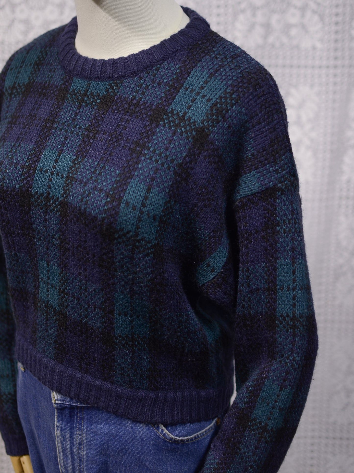 Y2K Liz Claiborne navy blue and green tartan cropped petite jumper
