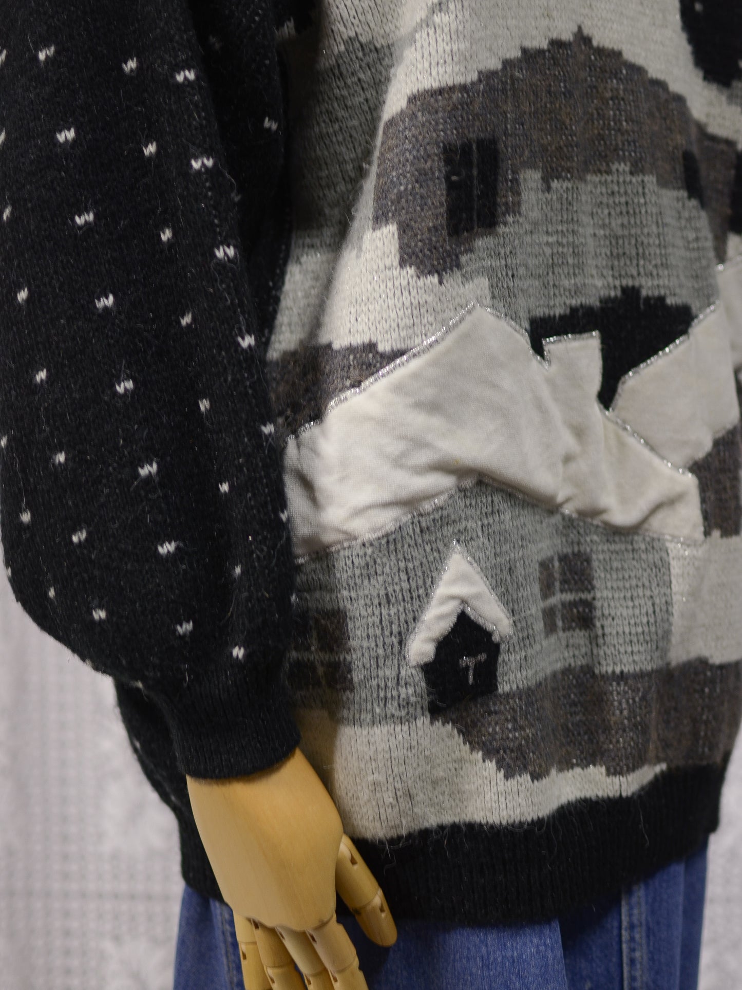 1980s black and white festive snow scene novelty collared jumper