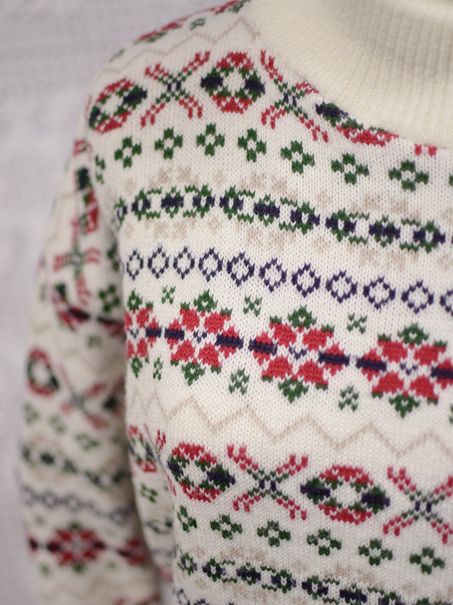 1990s C&A cream, red and green nordic pattern festive jumper