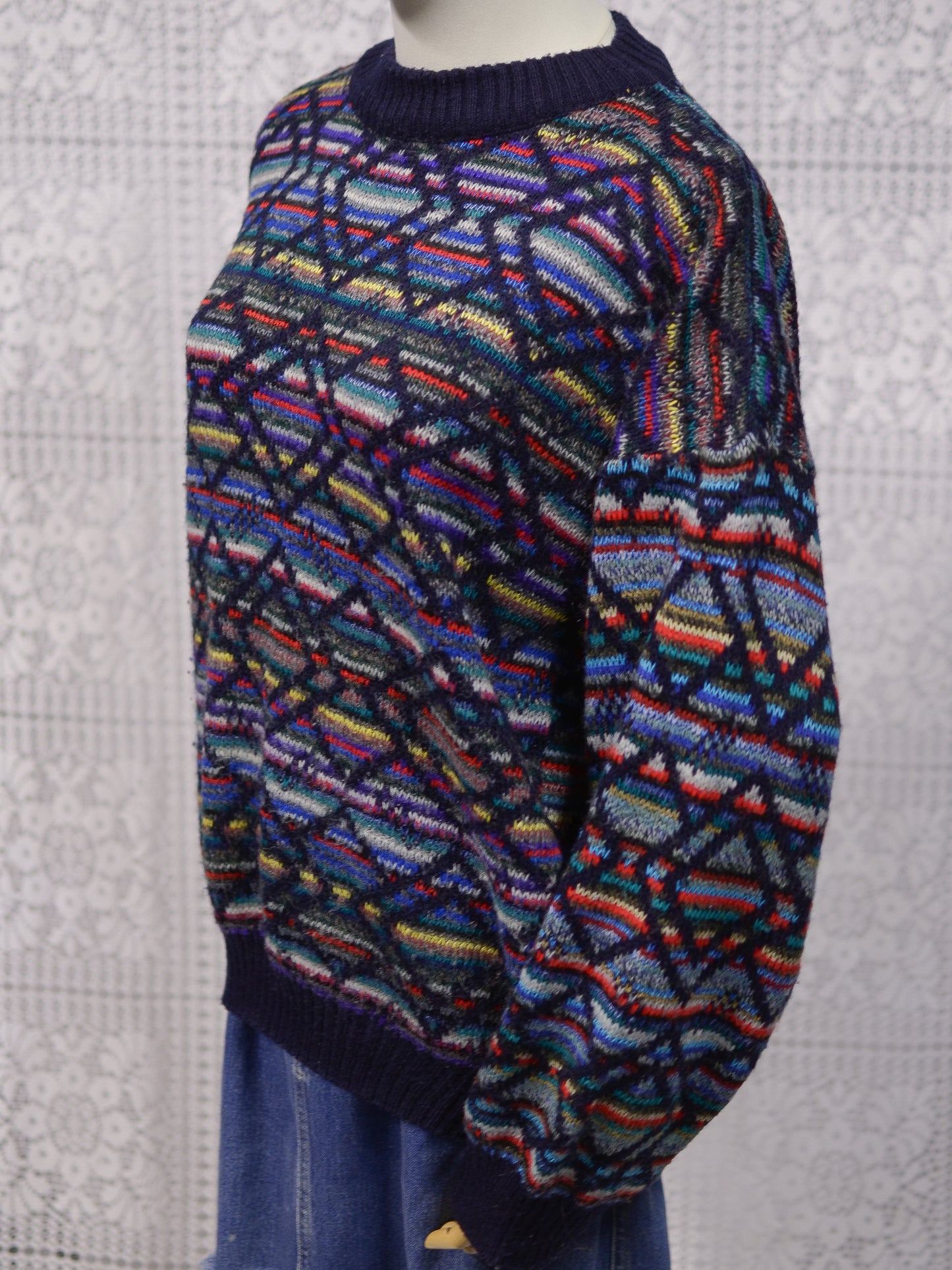 1990s Italian navy blue rainbow geometric pattern jumper