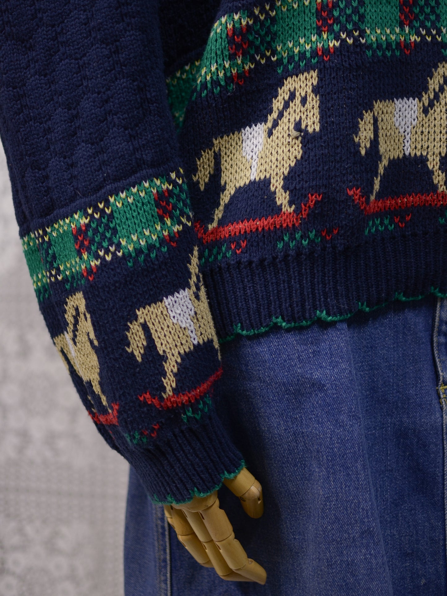 1990s Sweater Loft navy and green rocking horse novelty festive jumper