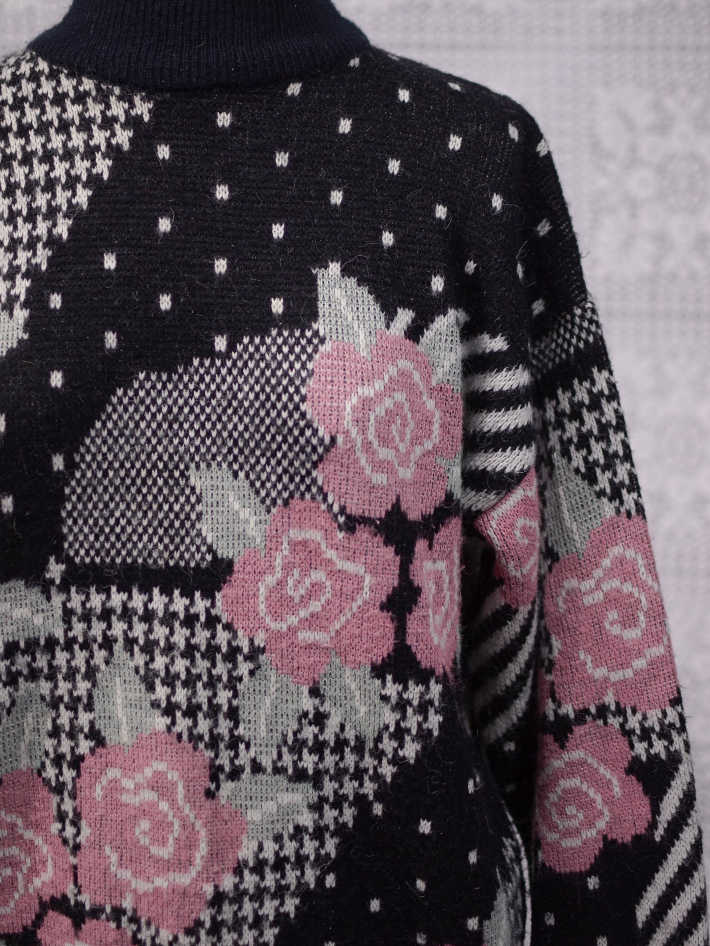 1980s Honey black, white and rose pink floral, polkadot and houndstooth long jumper