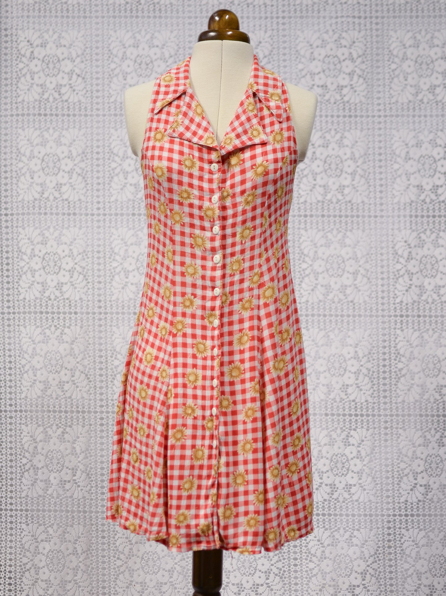 1990s red and white gingham daisy print collared sleeveless mini dress