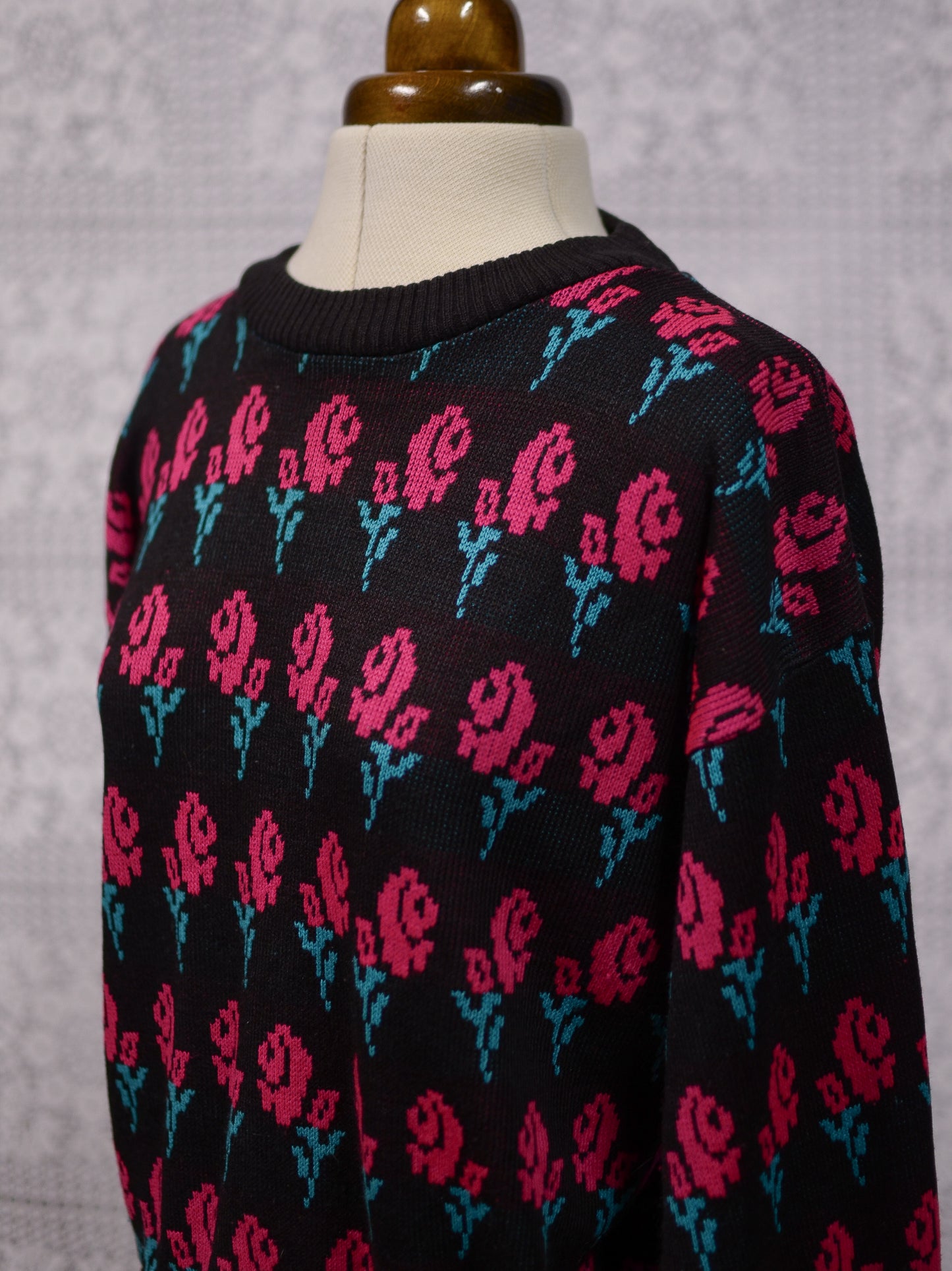 1980s black, hot pink and green rose print 3/4 length sleeve jumper