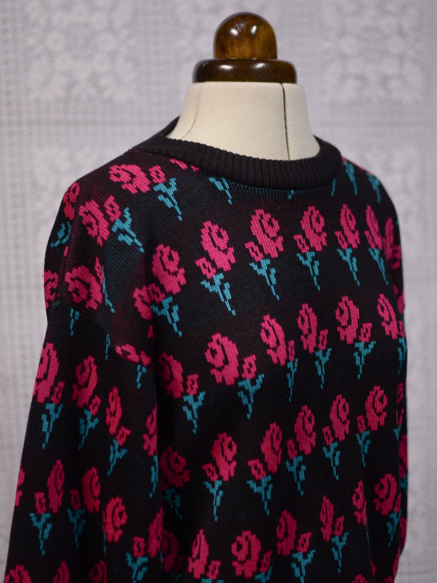 1980s black, hot pink and green rose print 3/4 length sleeve jumper