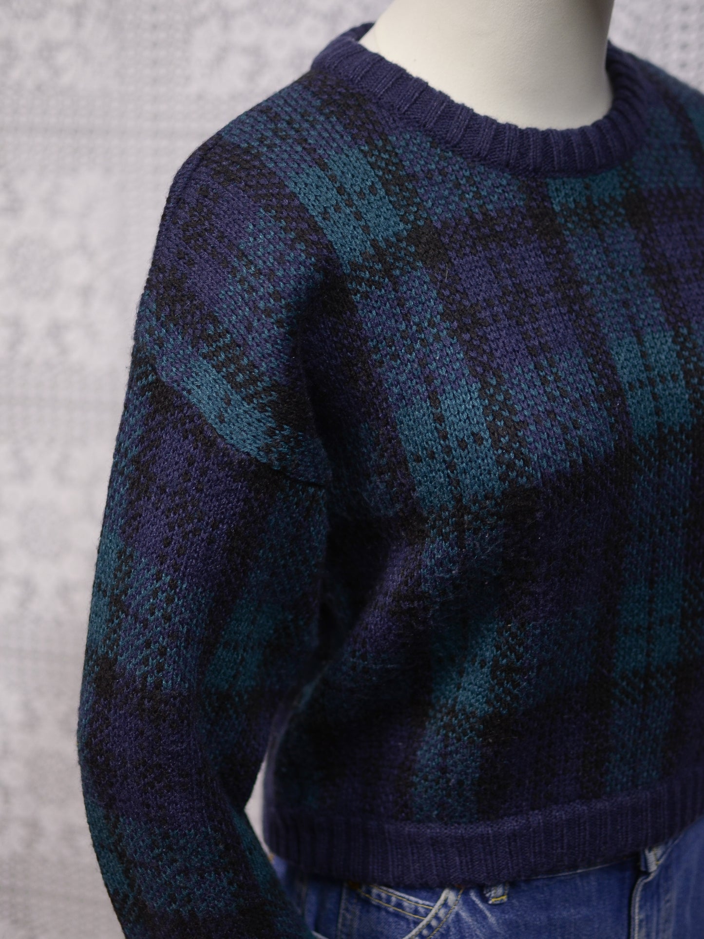 Y2K Liz Claiborne navy blue and green tartan cropped petite jumper