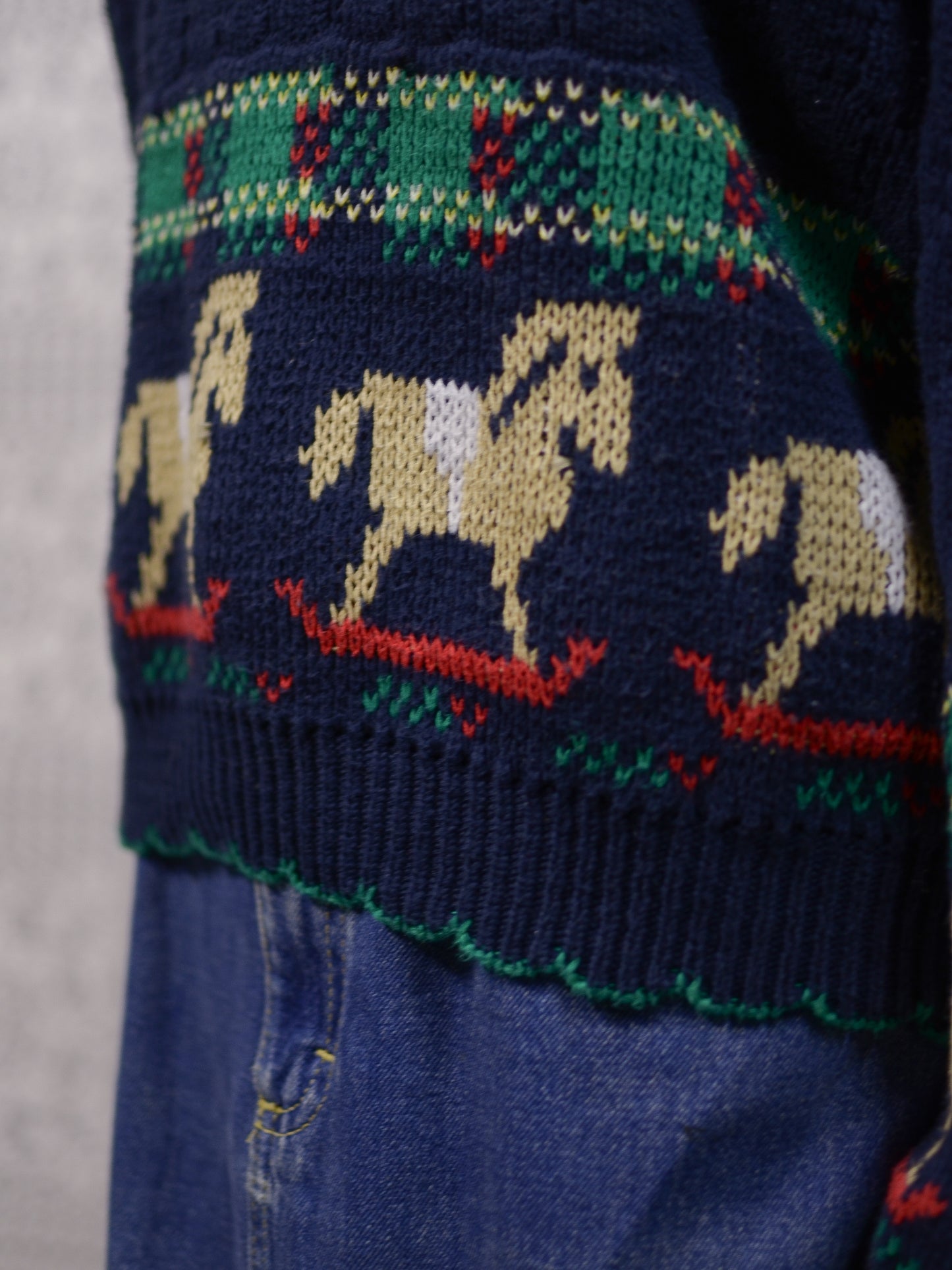 1990s Sweater Loft navy and green rocking horse novelty festive jumper