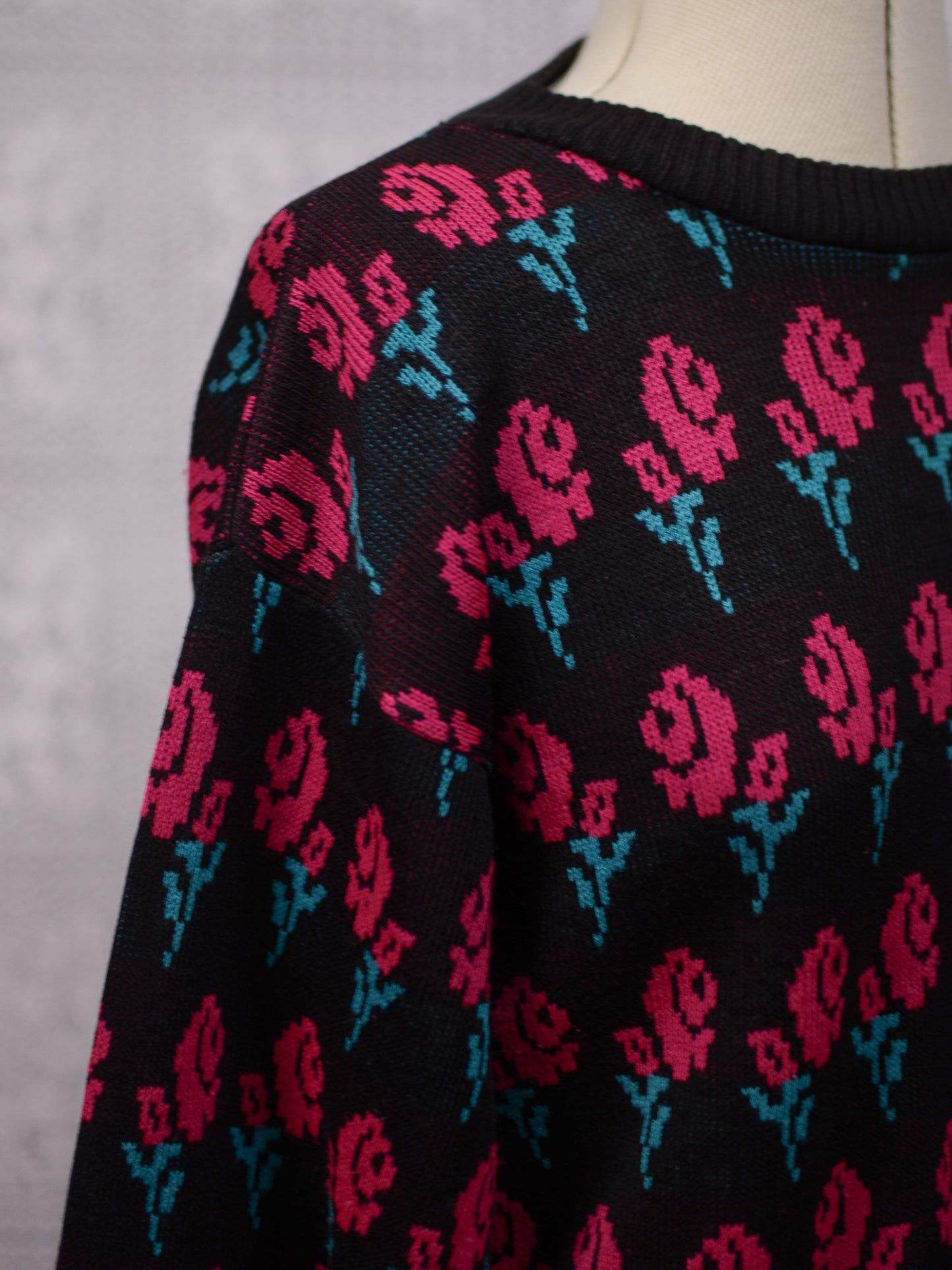 1980s black, hot pink and green rose print 3/4 length sleeve jumper