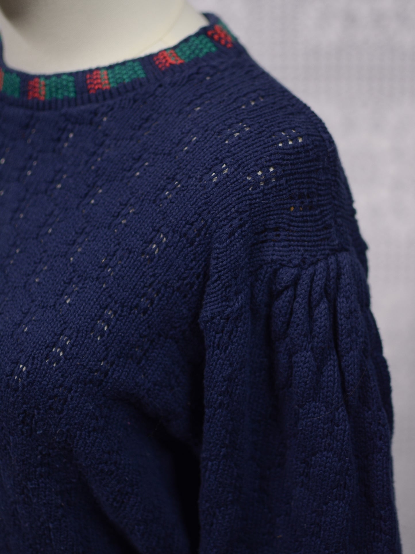 1990s Sweater Loft navy and green rocking horse novelty festive jumper