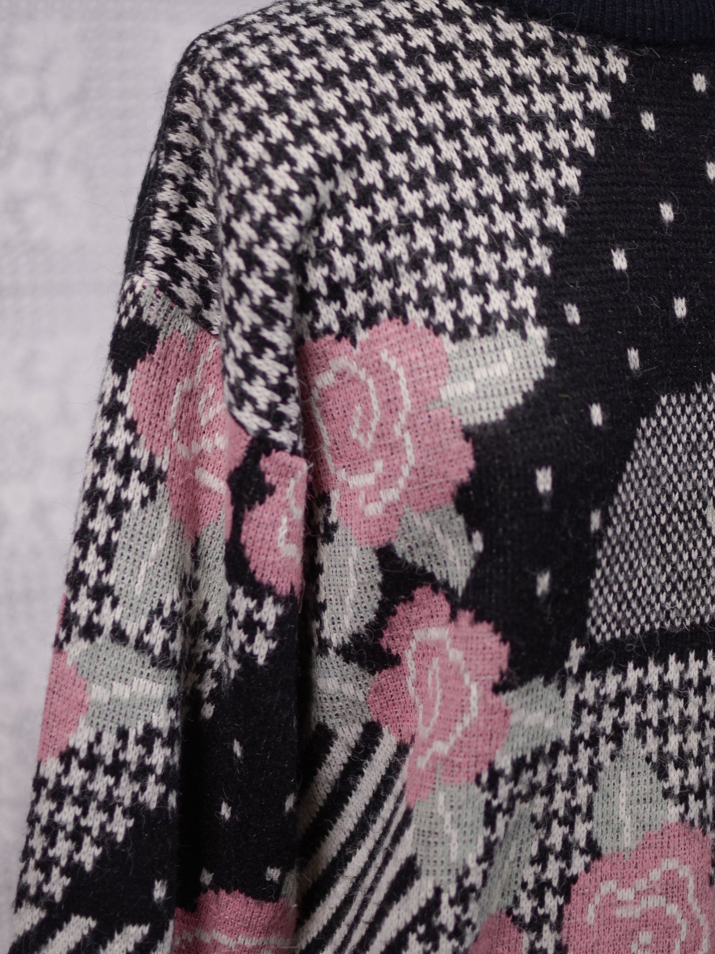 1980s Honey black, white and rose pink floral, polkadot and houndstooth long jumper