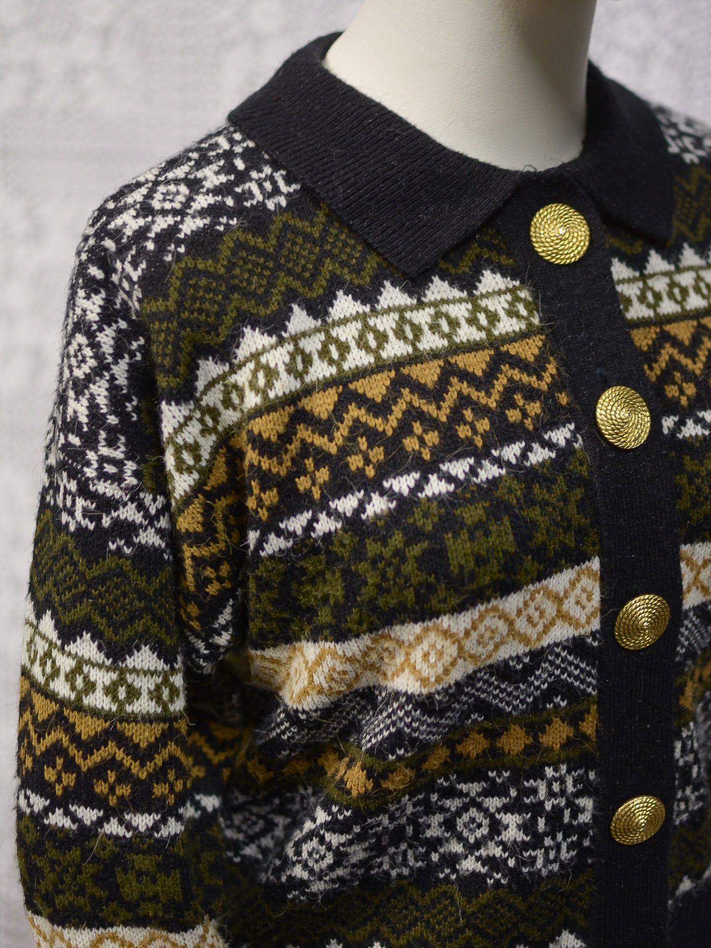 1980s C&A Yessica black, green and brown patterned stripe collared cardigan with gold buttons