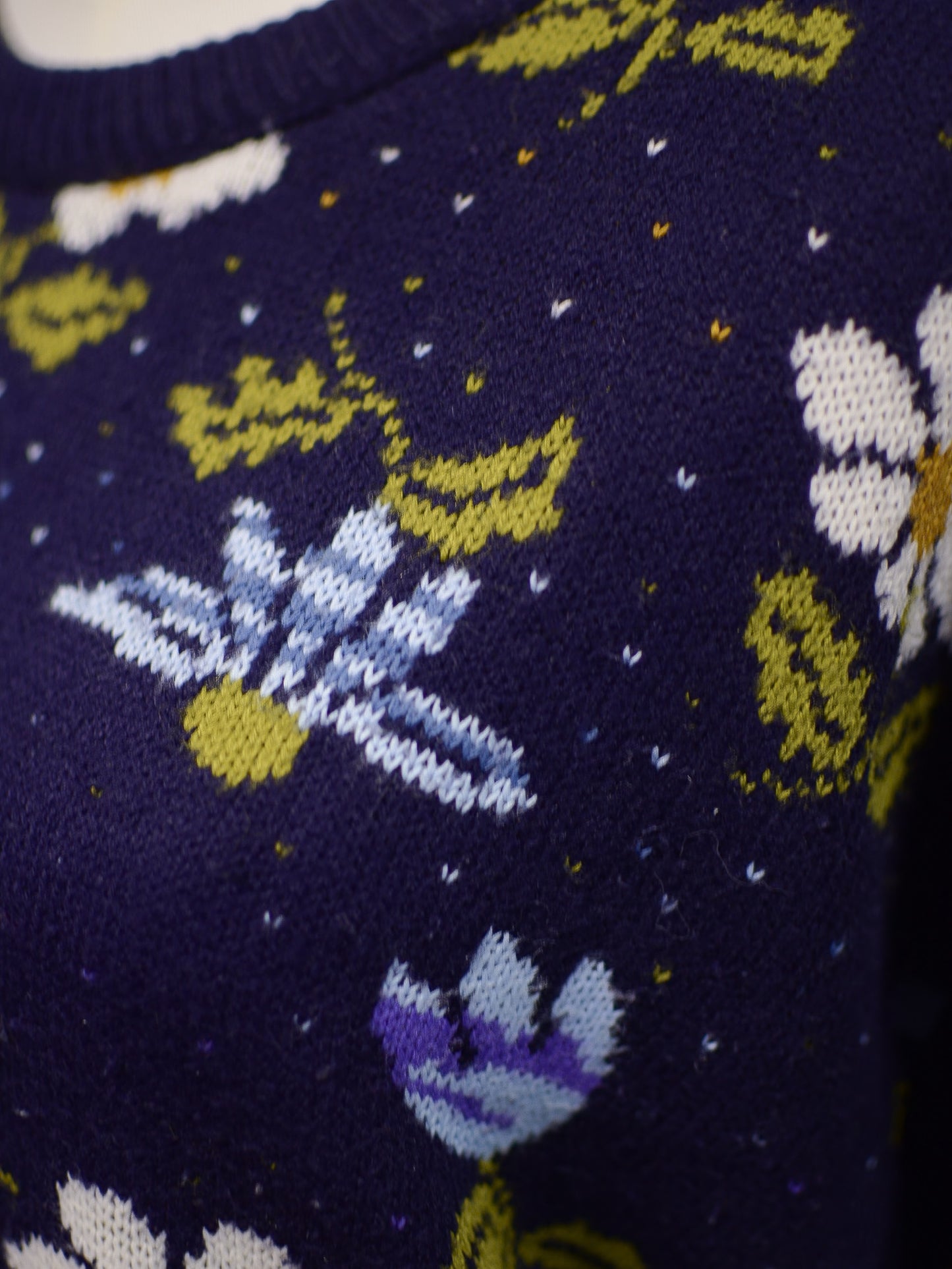 1980s navy blue, purple and white floral pattern jumper