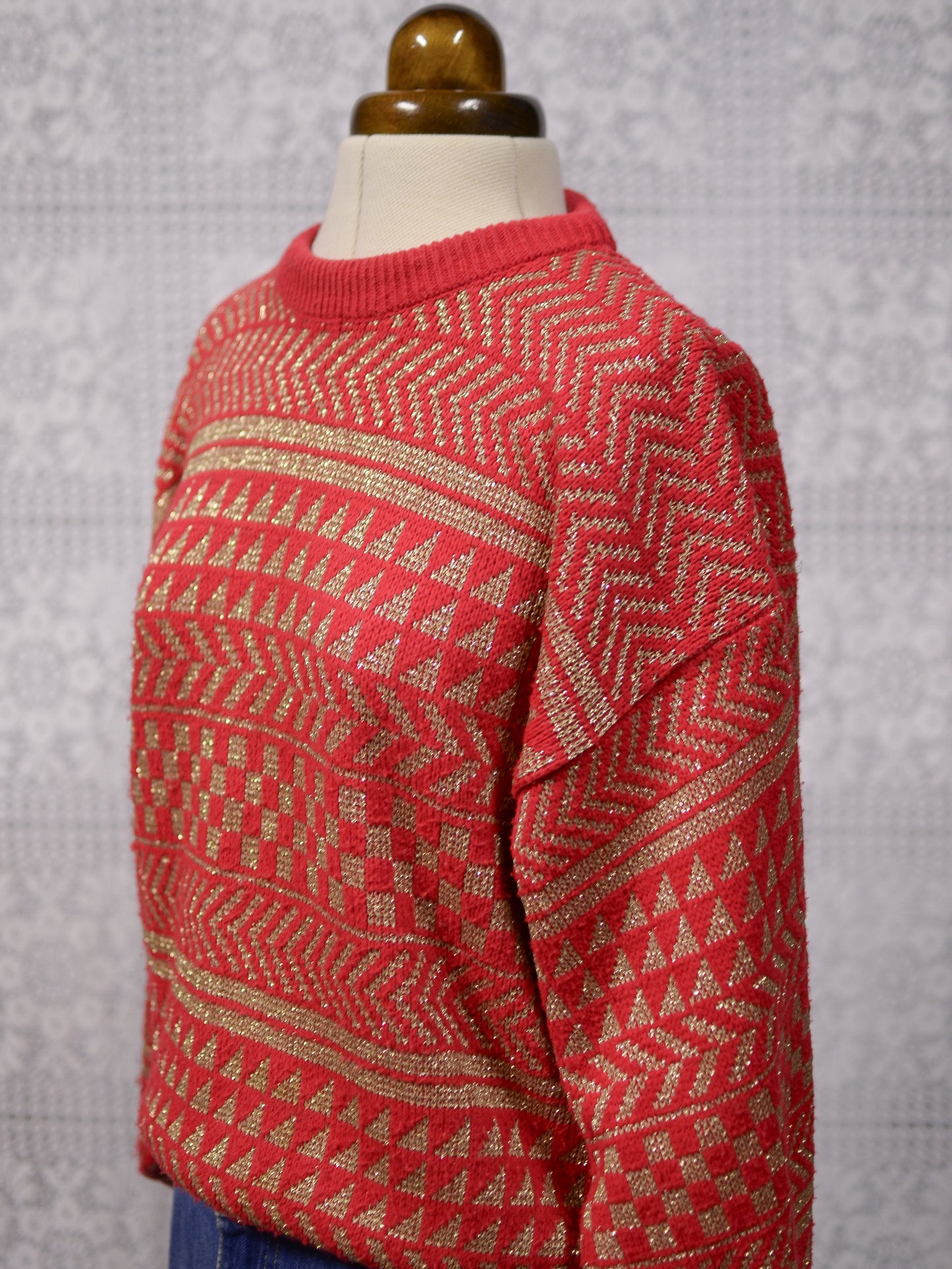 1980s red and gold batwing festive geometric striped jumper