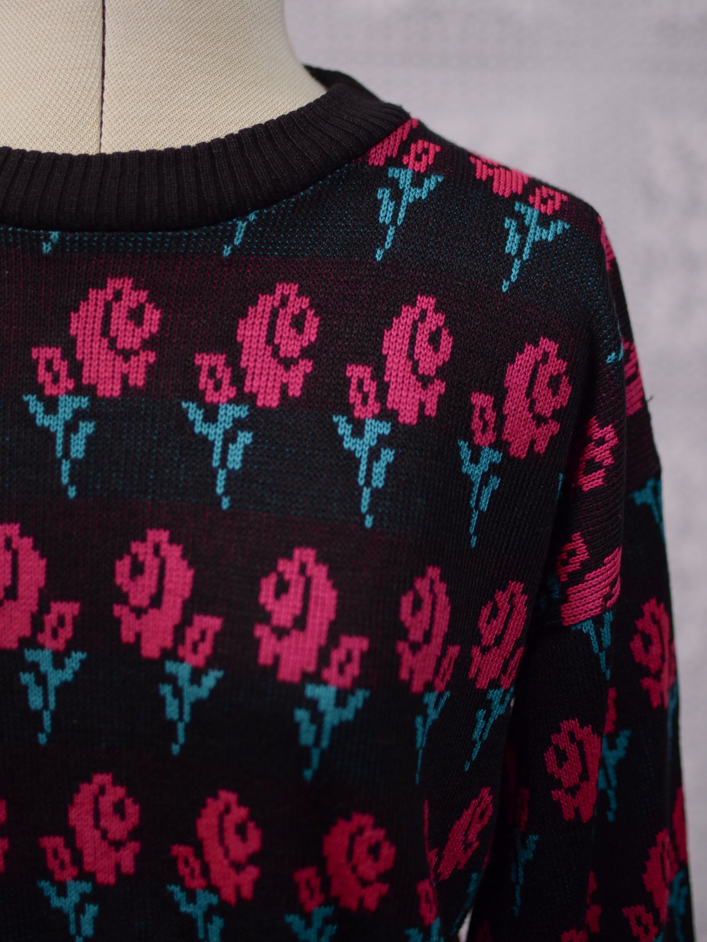 1980s black, hot pink and green rose print 3/4 length sleeve jumper