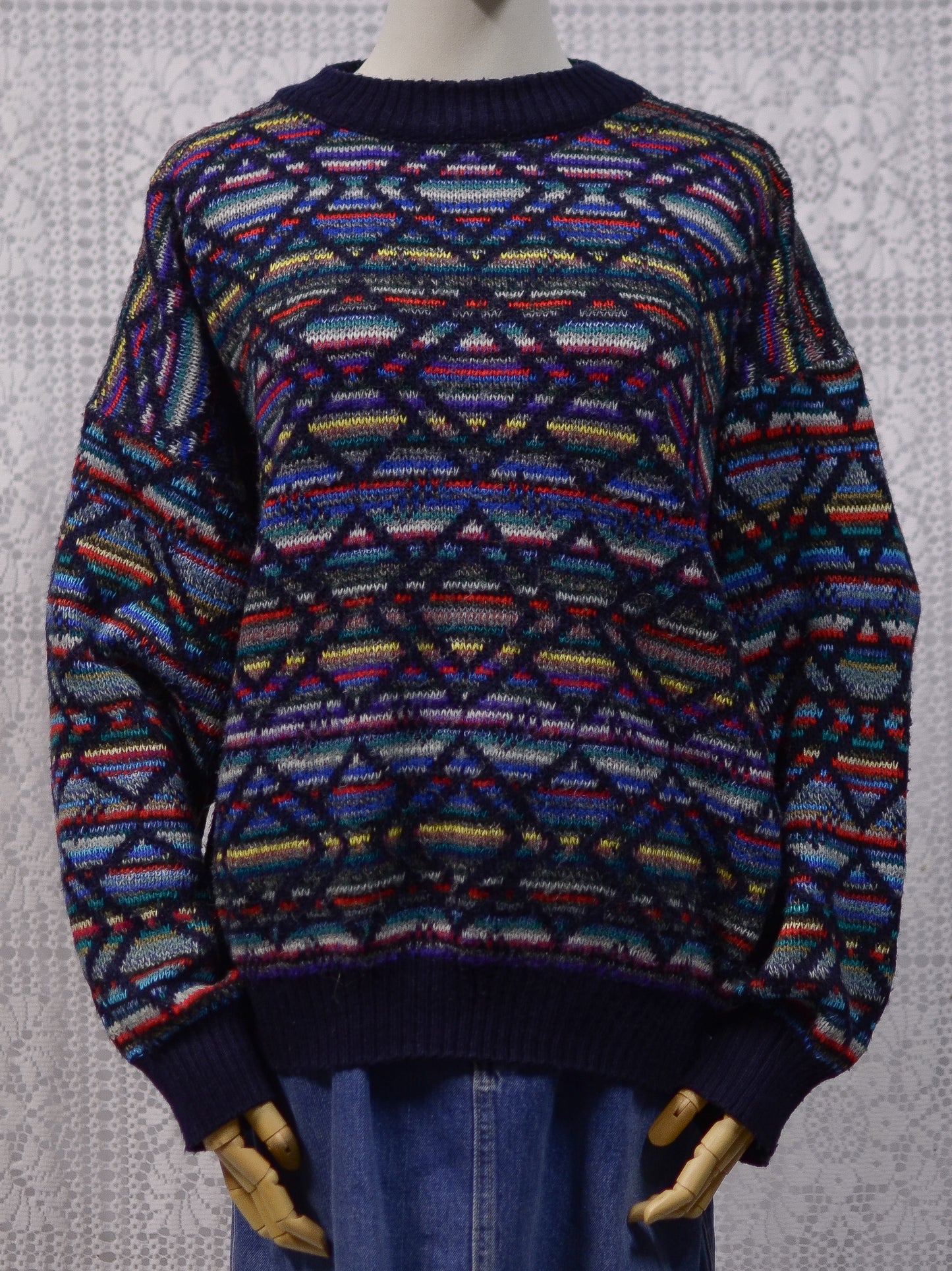 1990s Italian navy blue rainbow geometric pattern jumper