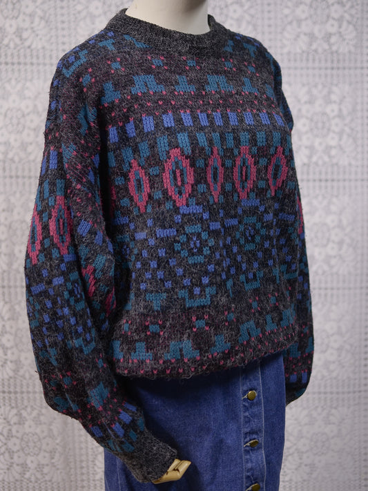 1980s grey, pink, purple and green geometric pattern slouchy jumper